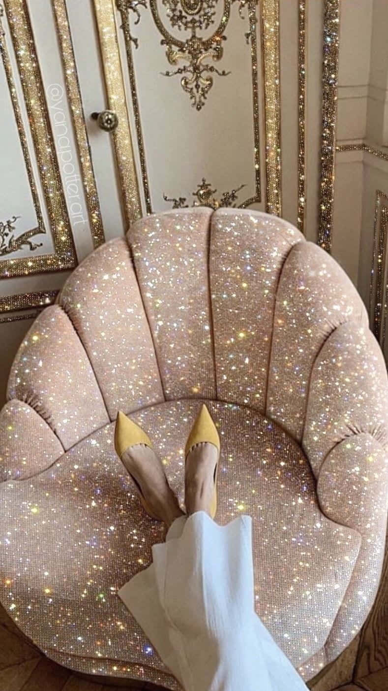 yellow heels, glittering pink shell-shaped chair, ornate gold-trimmed walls, HD Phone Wallpaper