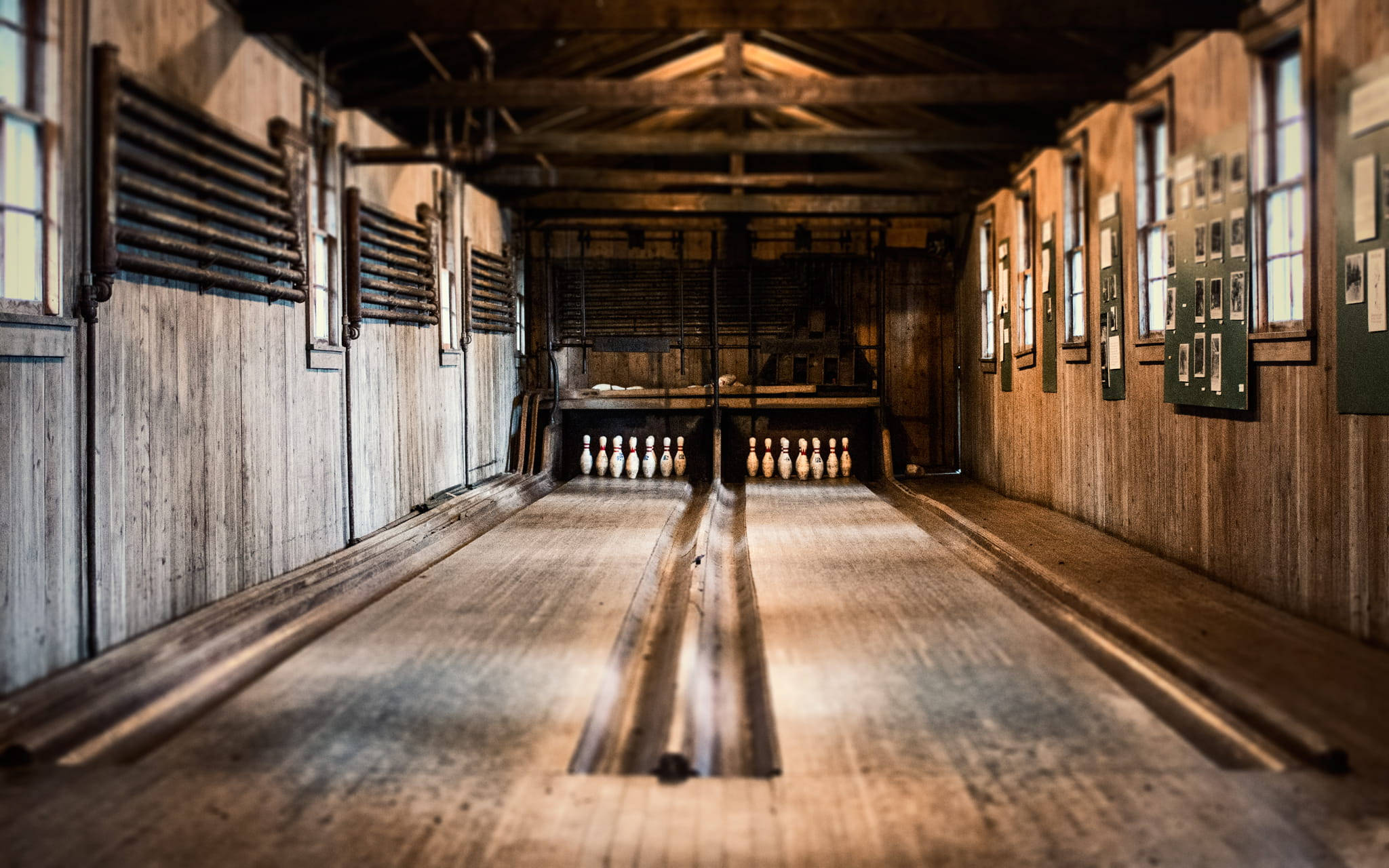 Bowling Barn Style, wooden bowling alley, vintage lanes, Full HD Desktop Wallpaper