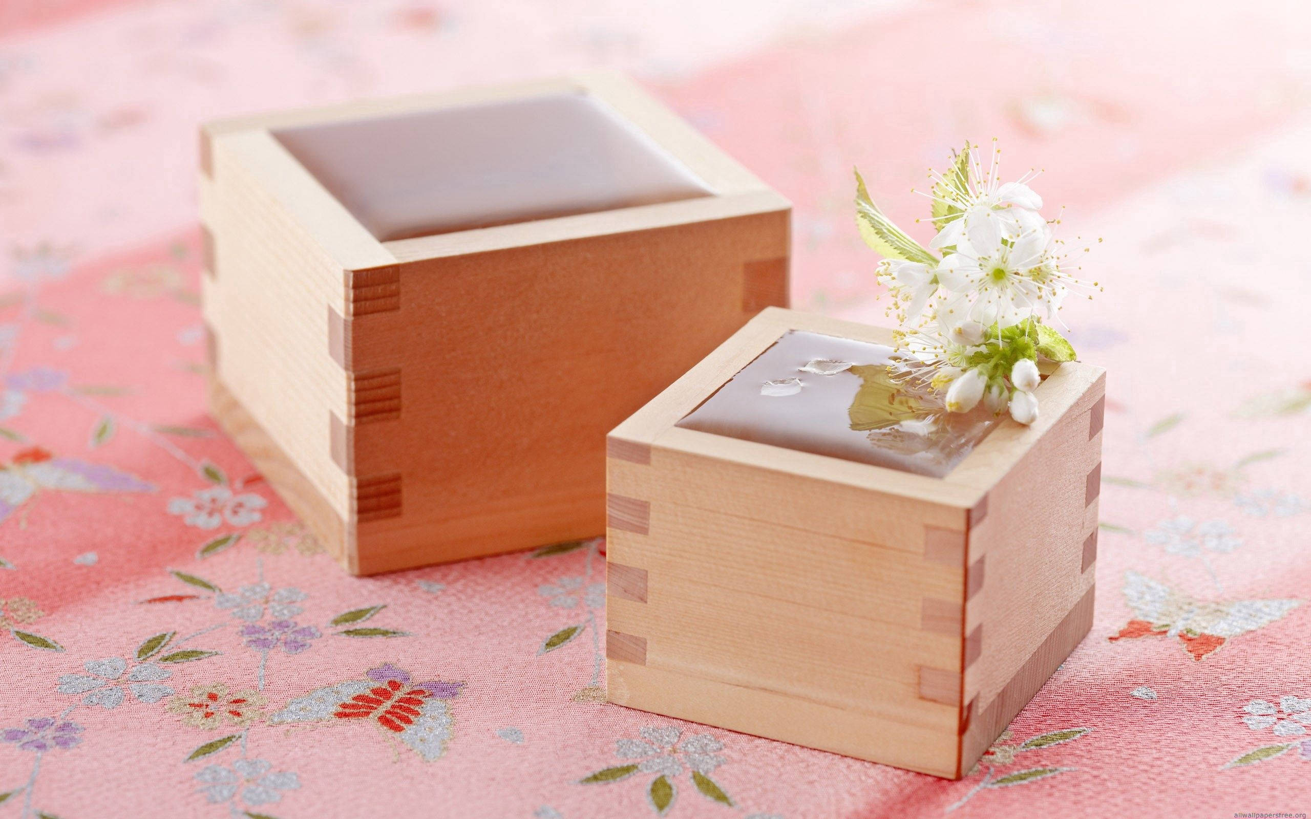 box flower souvenir, wooden boxes, translucent lids, 2K Desktop Wallpaper