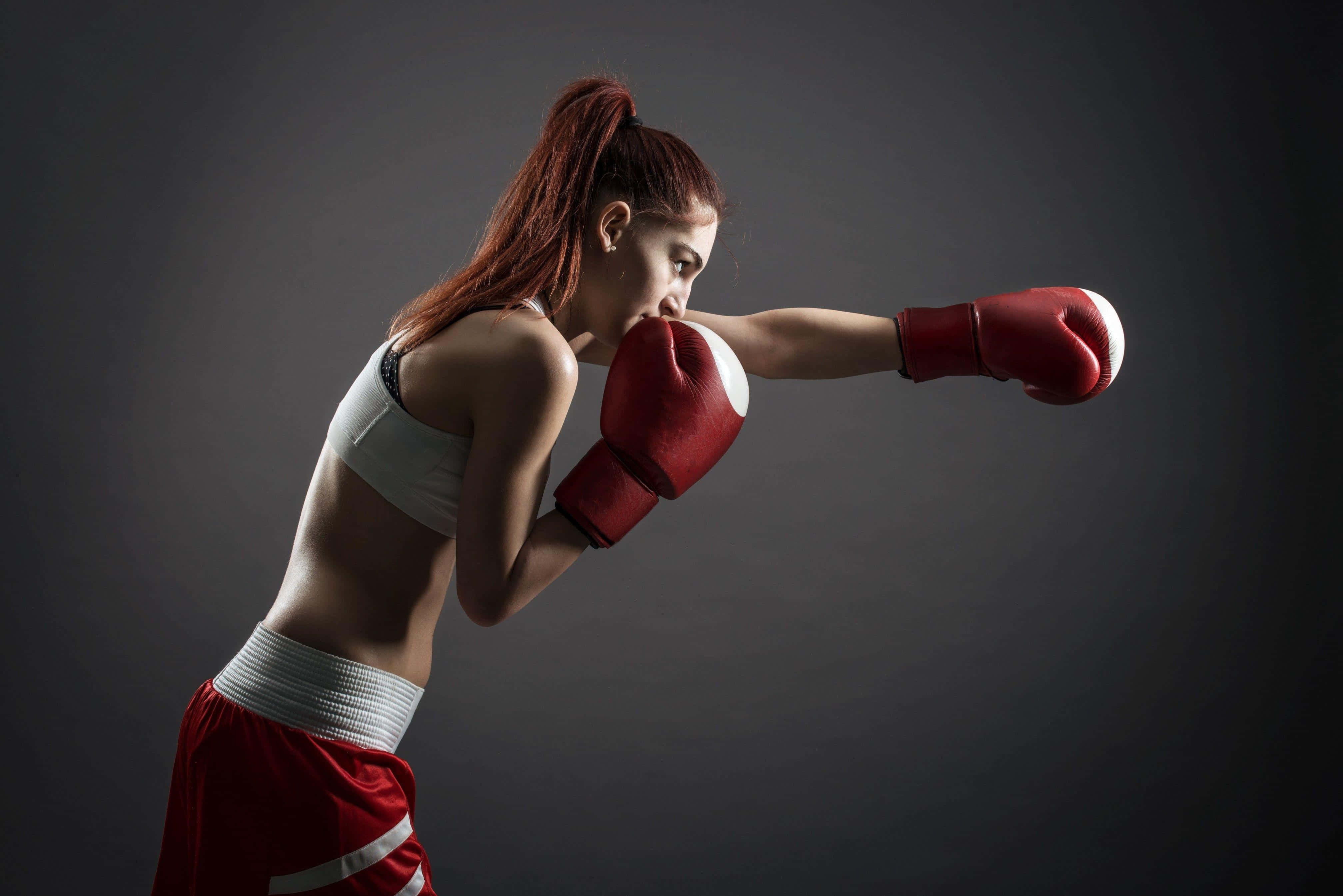 female boxer, red gloves, right hook, 4K Desktop Wallpaper