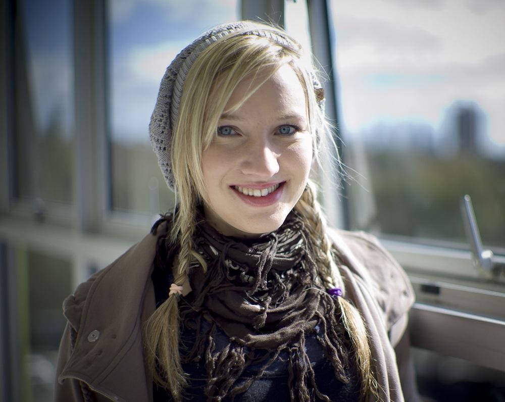 German Girl Braids, blonde woman, knit hat, SD Desktop Wallpaper
