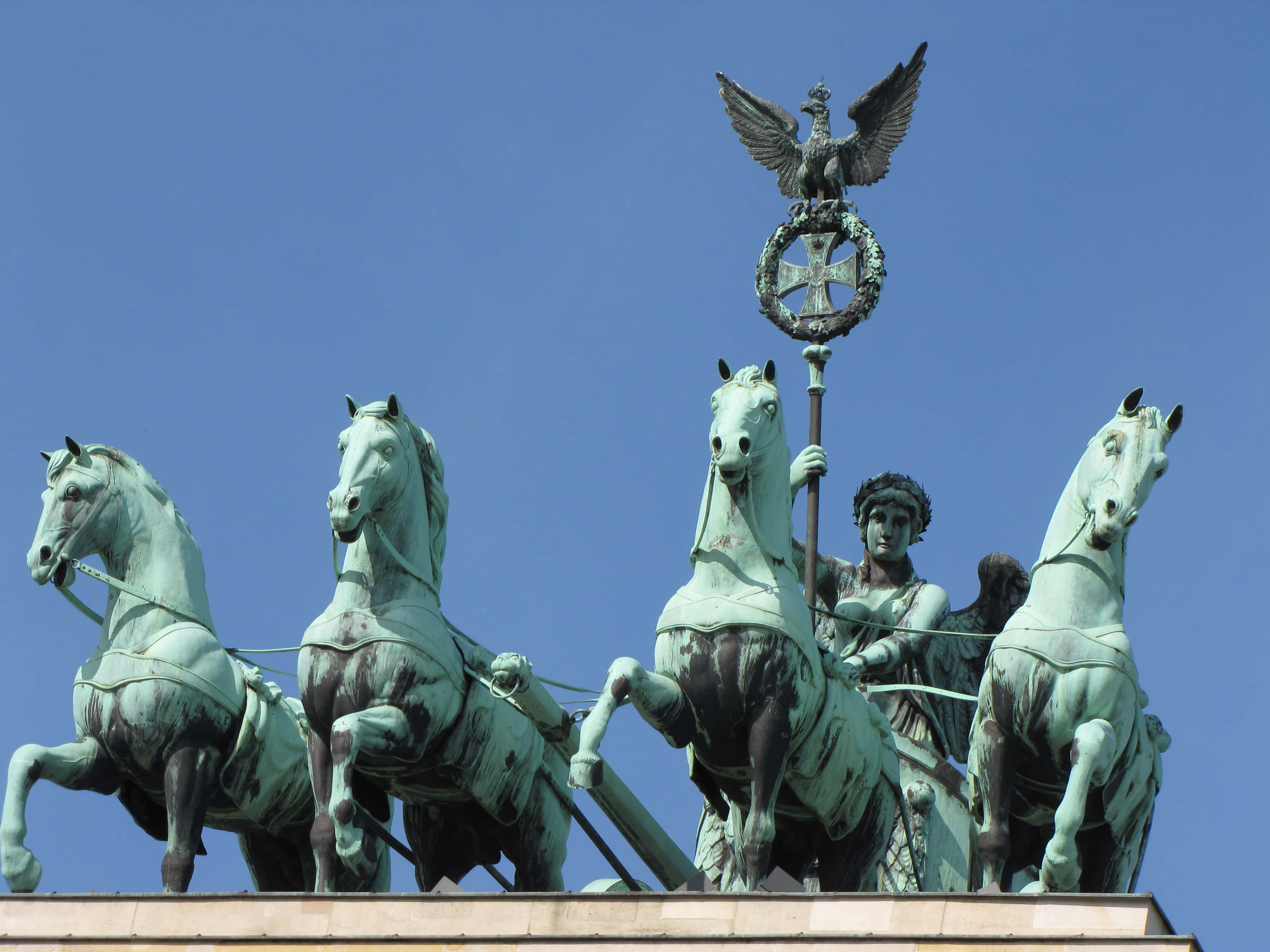 Brandenburg Gate, horses, statue, 2K Desktop Wallpaper