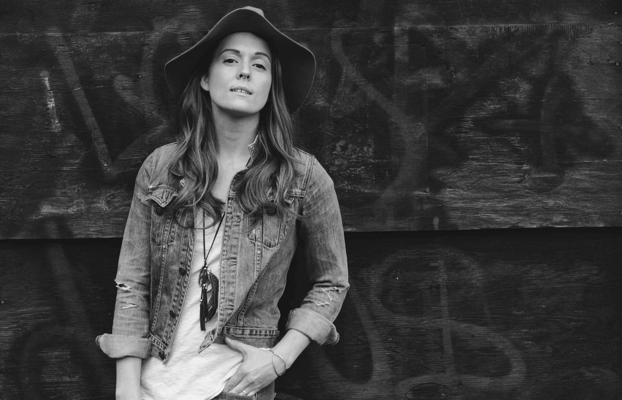 Brandi Carlile, denim jacket, wide-brimmed hat, Full HD Desktop Wallpaper