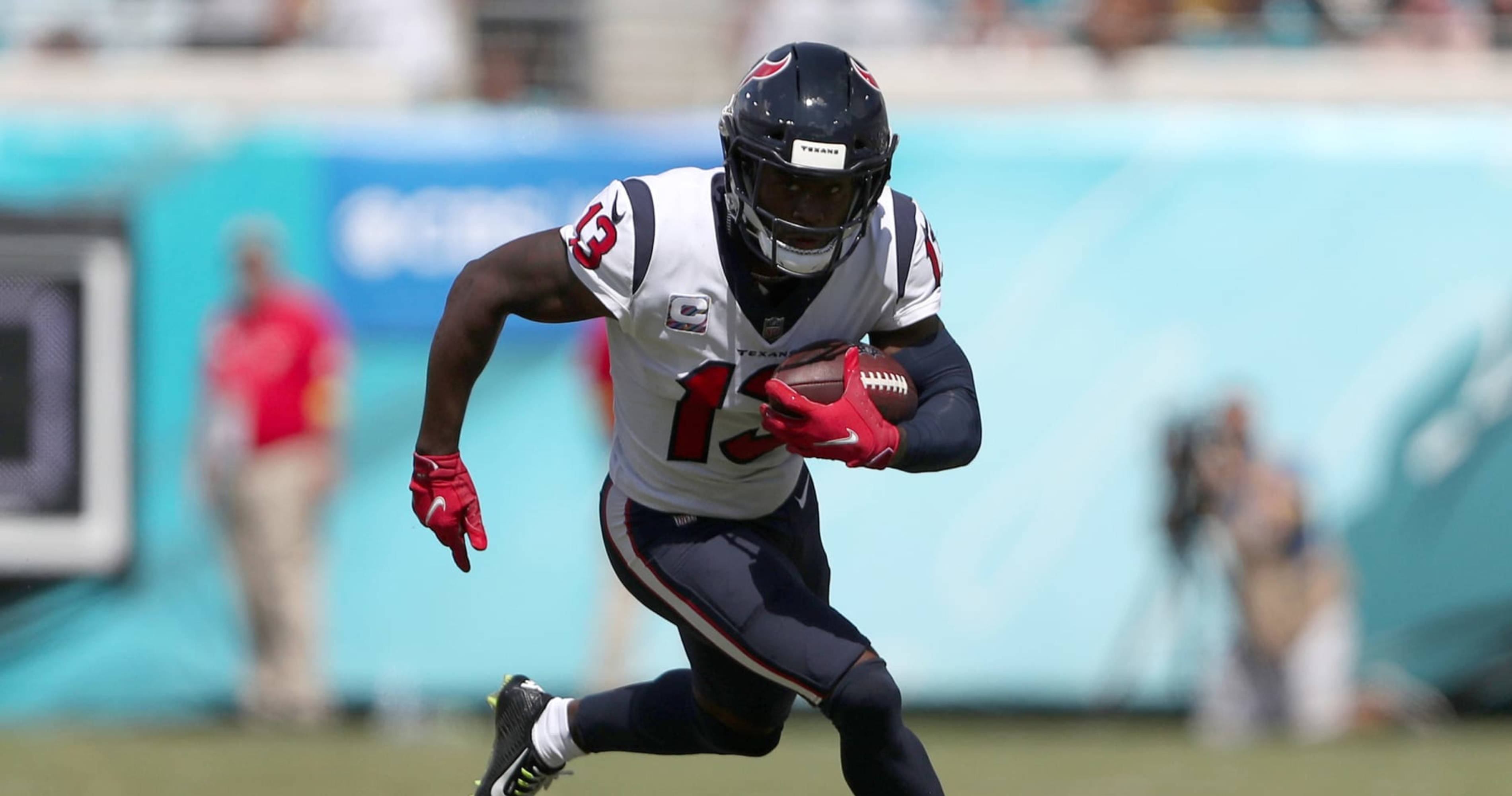 Brandin Cooks, white and navy uniform, green field, 2K Desktop Wallpaper