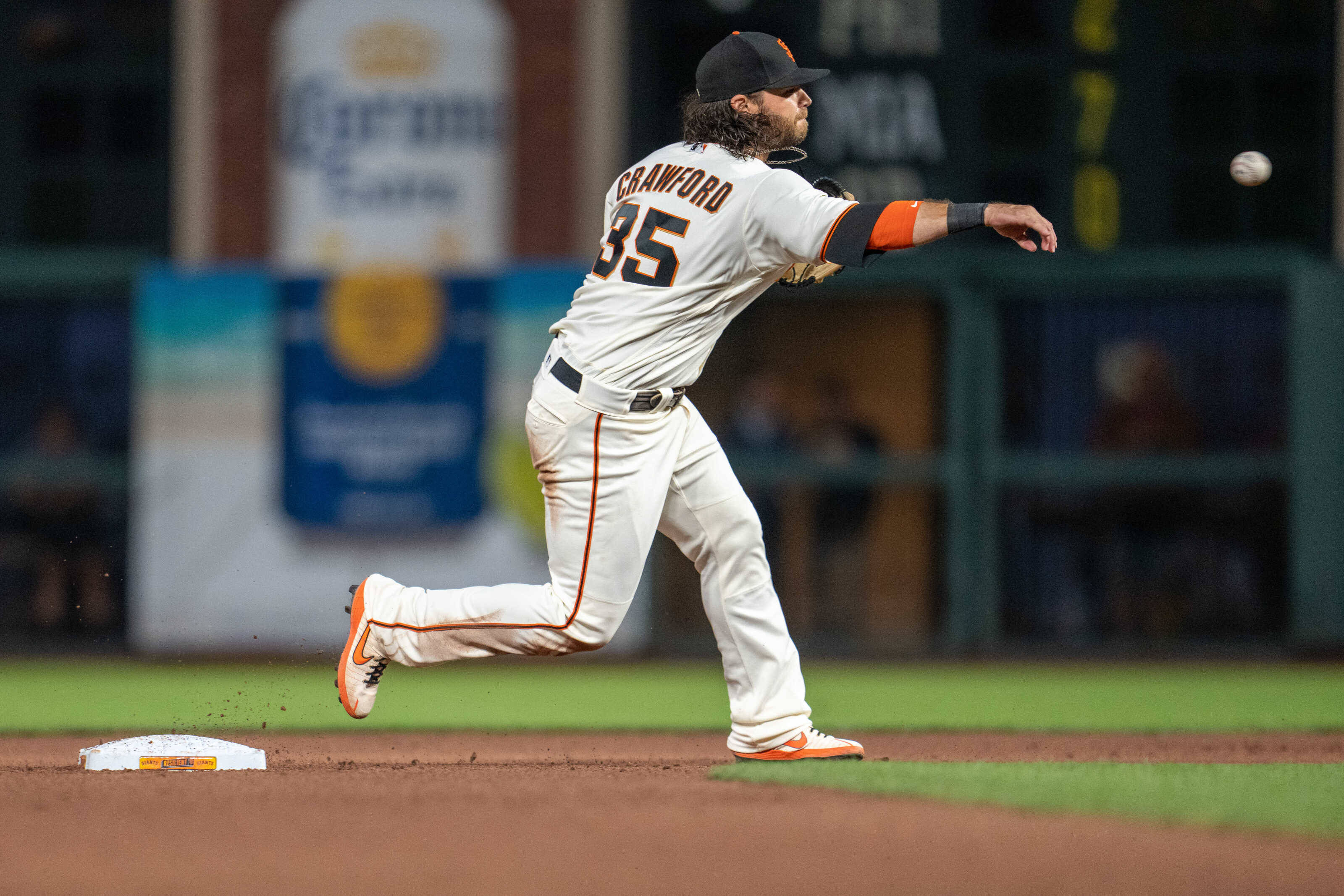 Brandon Crawford, white uniform, stadium lights, 2K Desktop Wallpaper