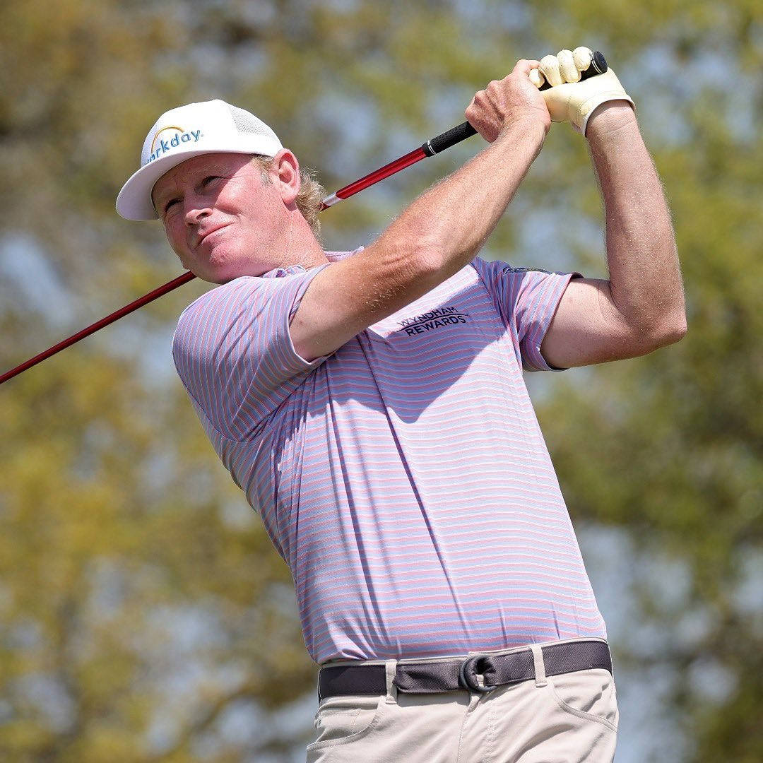 Brandt Snedeker, striped shirt, white cap, SD Desktop Wallpaper