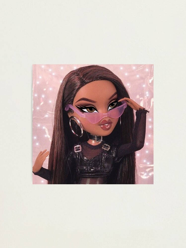 Bratz Dolls, long brown hair, pink sunglasses, SD Phone Wallpaper