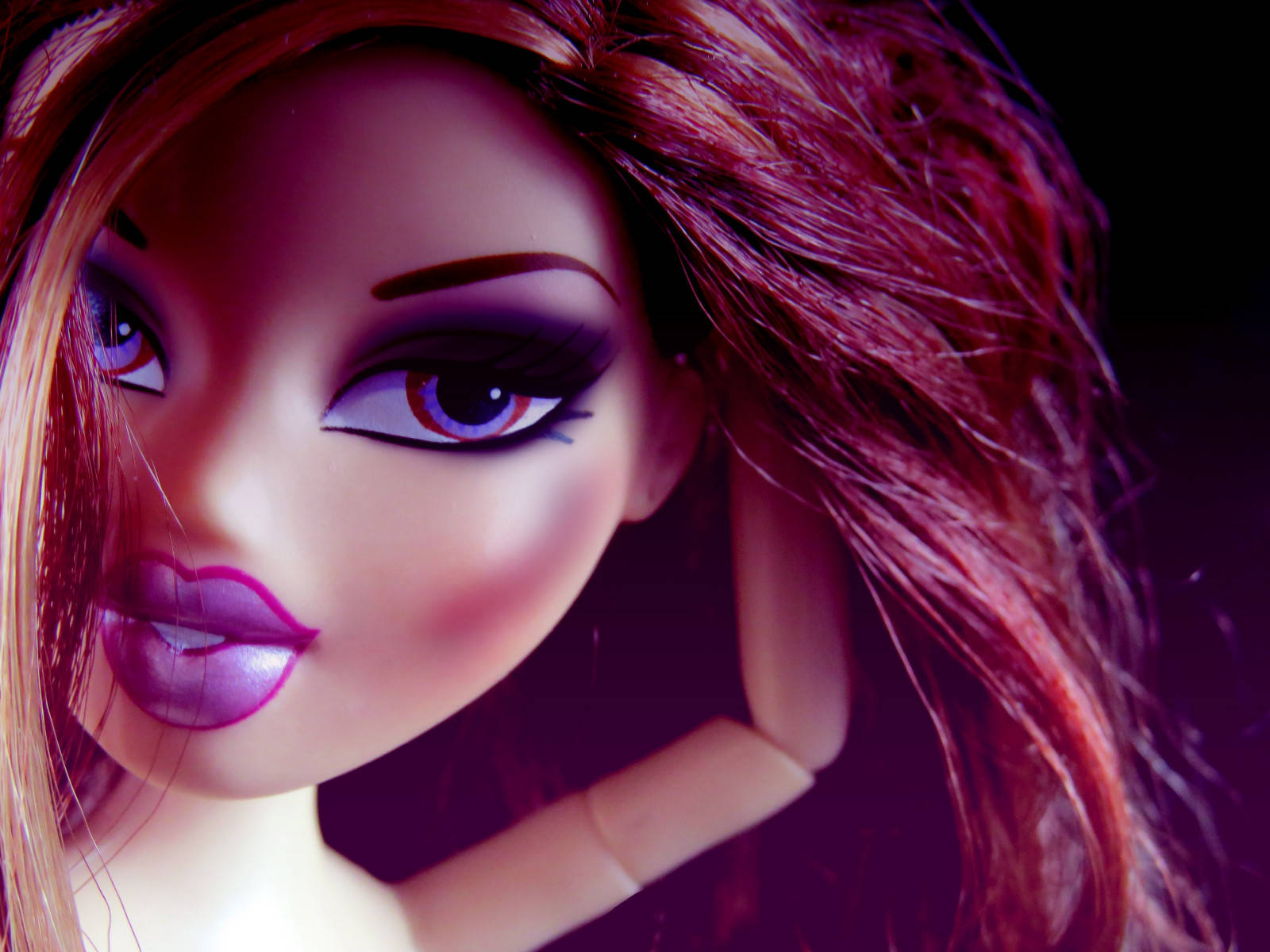 Bratz Dolls, vibrant red hair, purple lips, HD Desktop Wallpaper