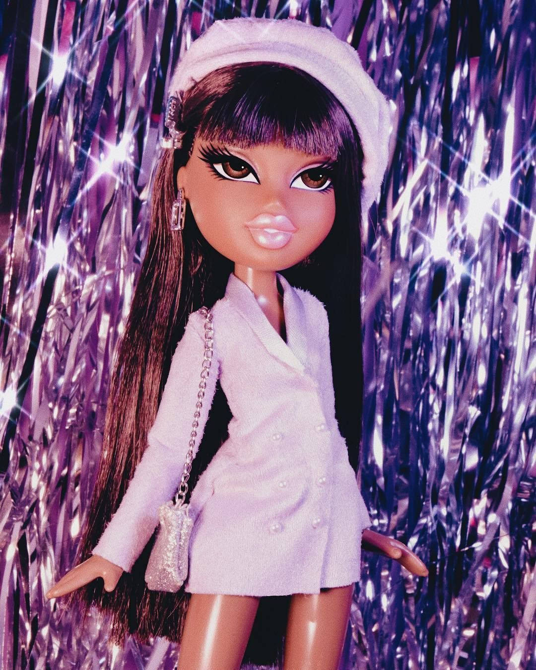 Bratz Dolls, long dark hair, white beret, HD Phone Wallpaper