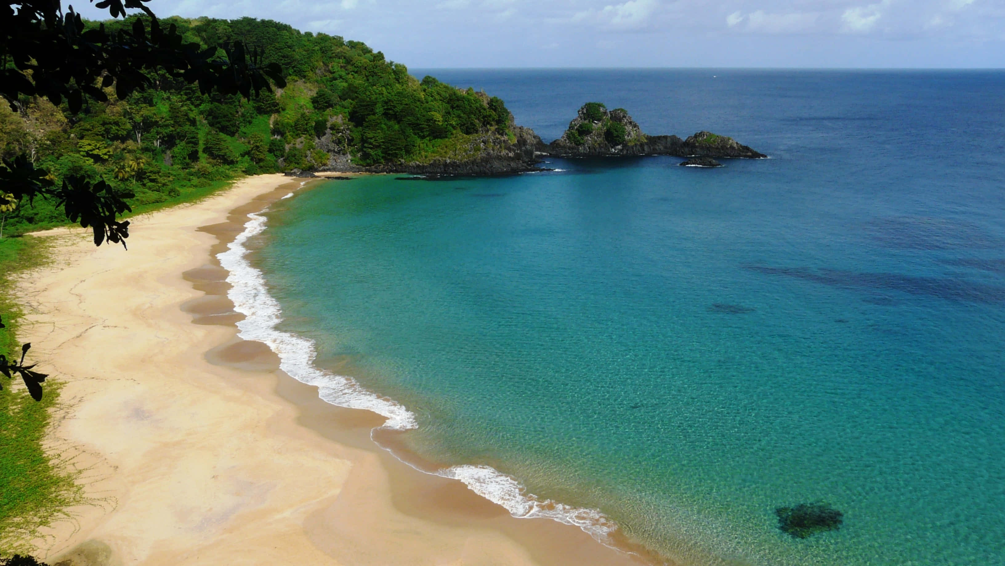Brazilian Beach, tropical beach, turquoise waters, 2K Desktop Wallpaper
