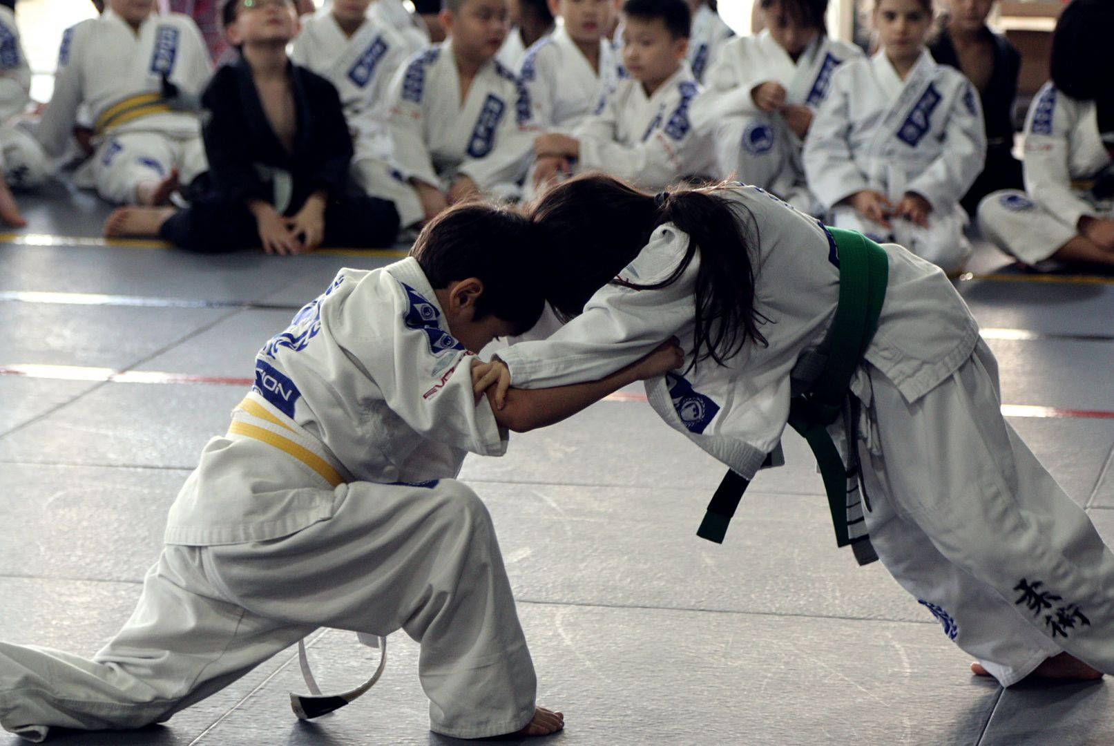 kids grappling, Brazilian Jiu-jitsu, white gi, HD Desktop Wallpaper
