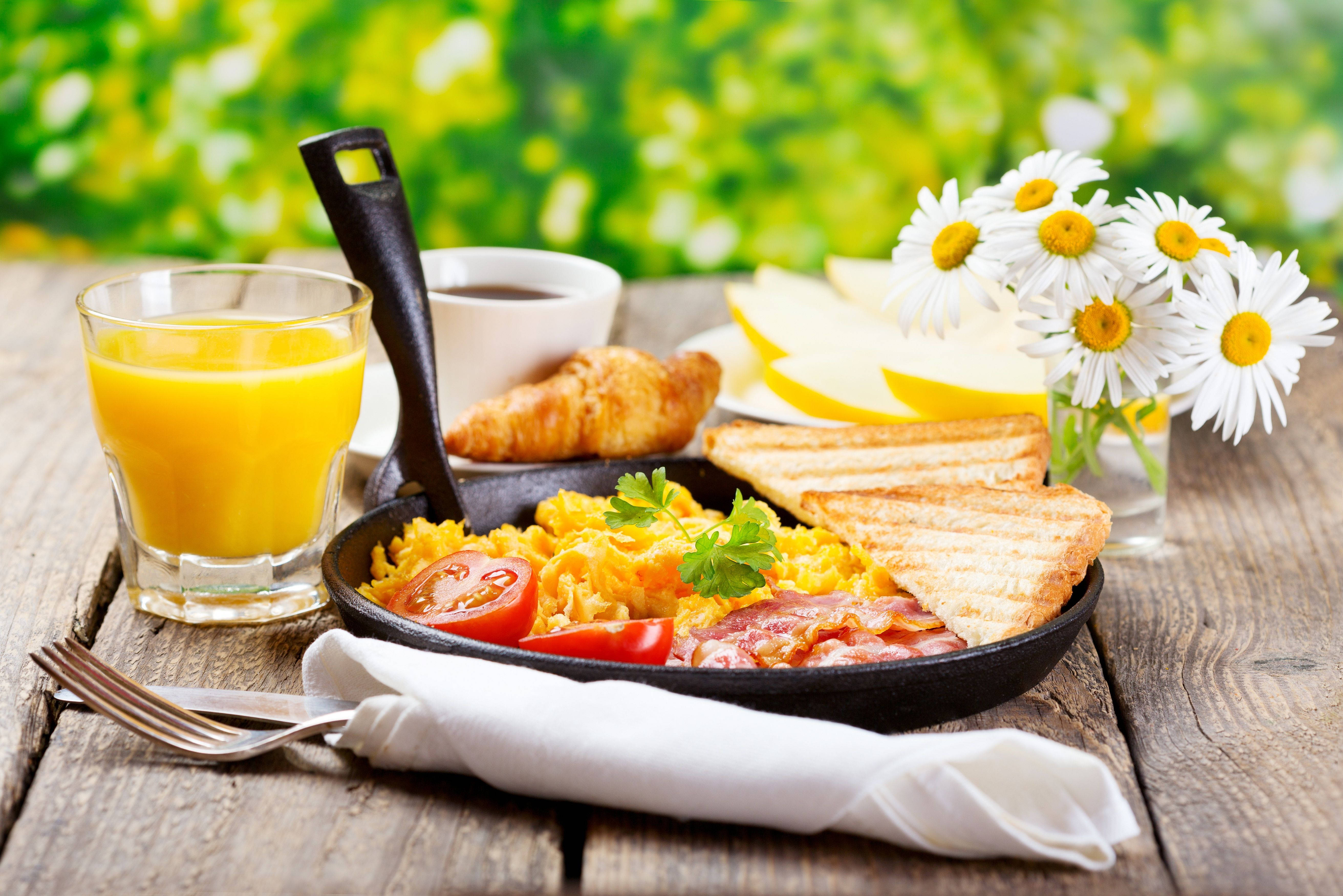 Breakfast On Pan, rustic breakfast spread, scrambled eggs, 5K Desktop Wallpaper