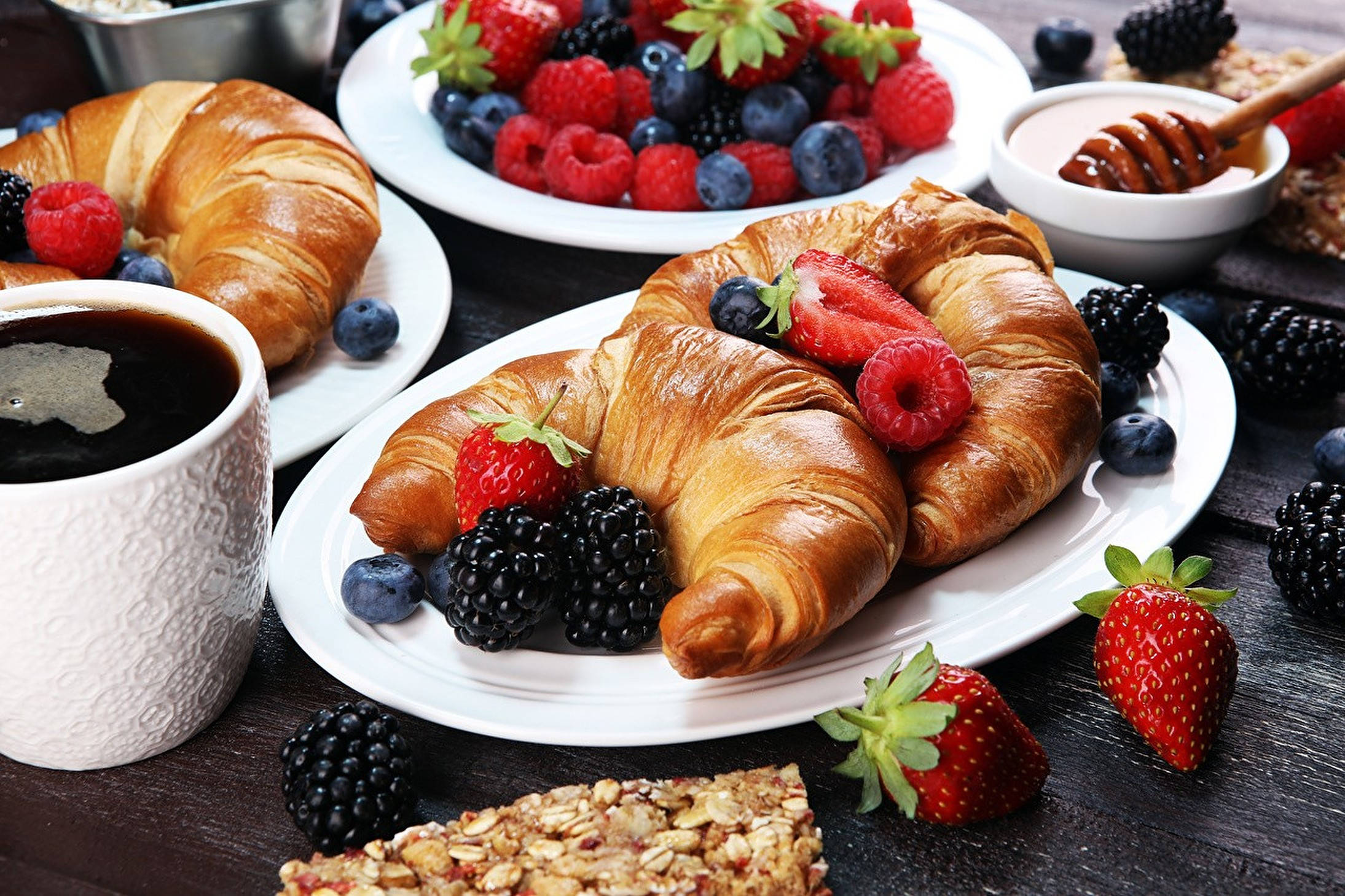 croissant, berries, coffee, Full HD Desktop Wallpaper