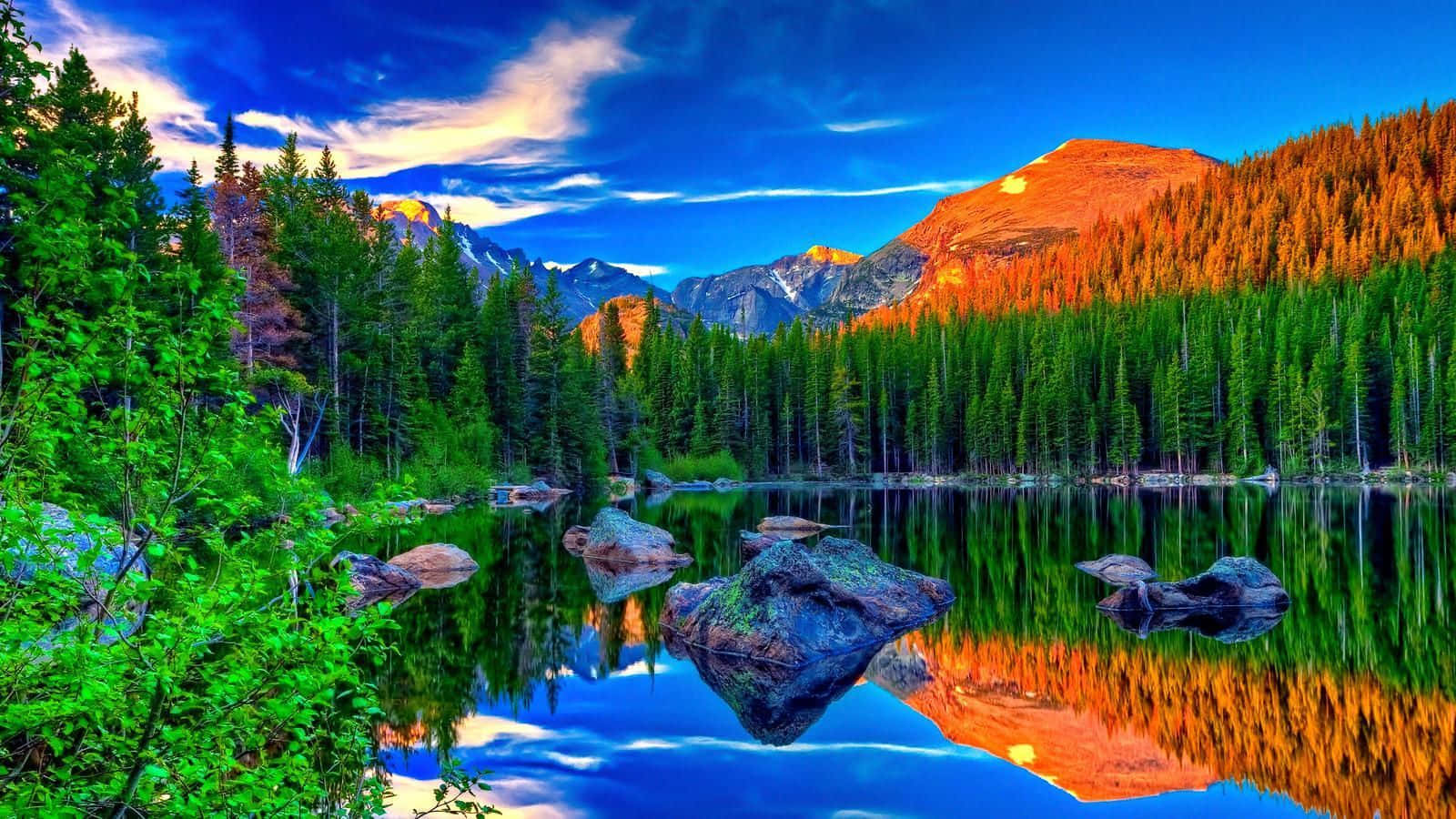 Serene Crystal Blue Lake, mountain lake, towering peaks, HD Desktop Wallpaper
