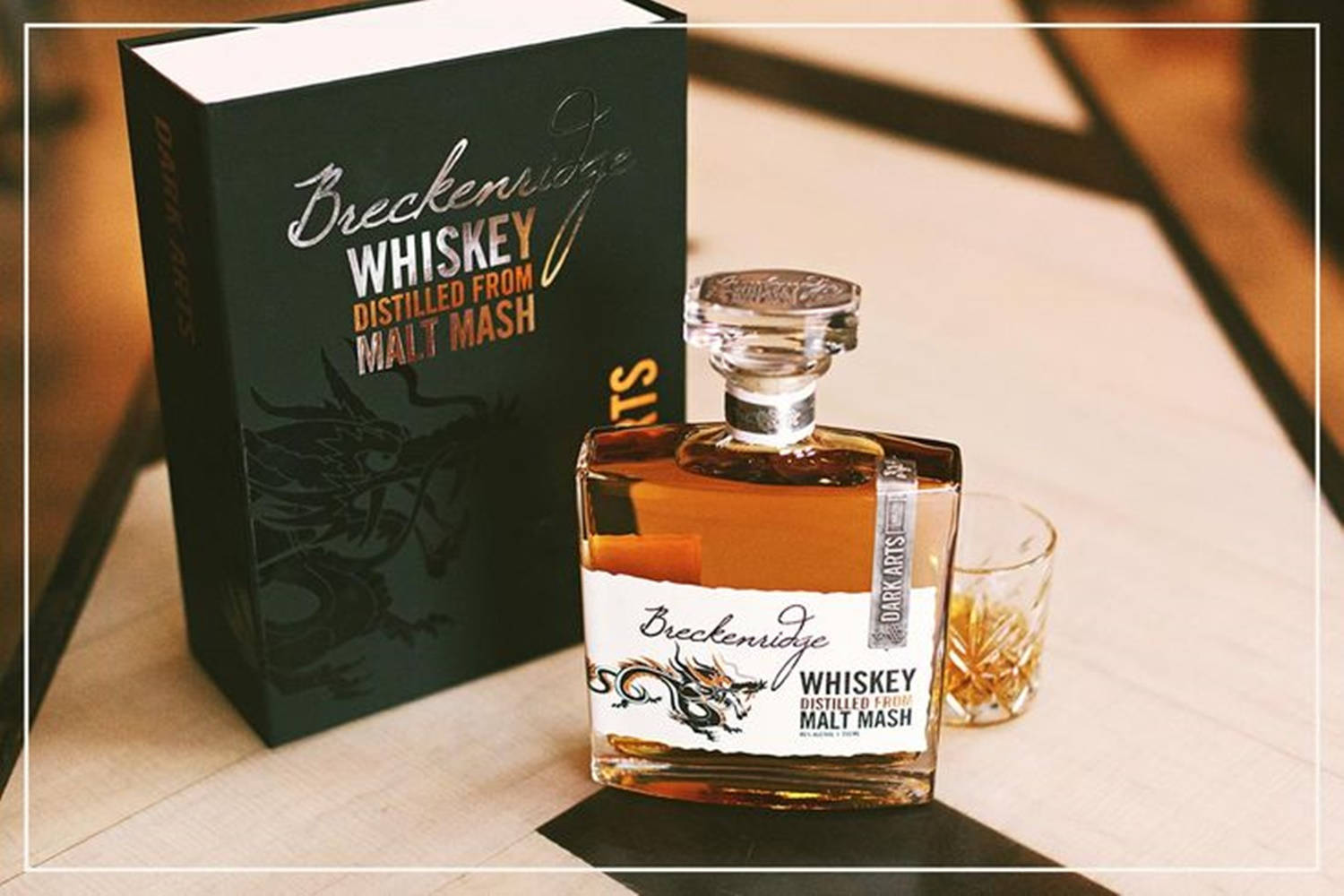 Breckenridge Distillery, whiskey malt mash, glass flask, HD Desktop Wallpaper