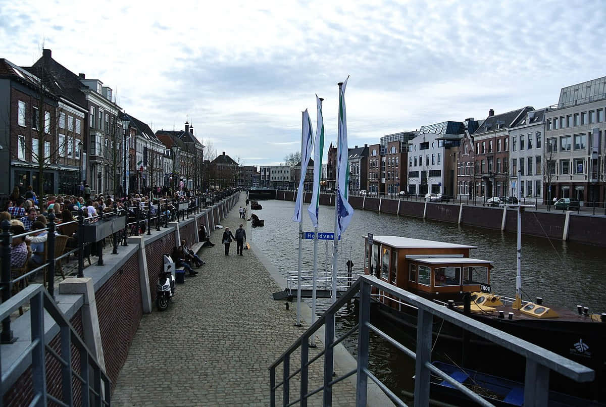 Breda, canal, cobblestone paths, SD Desktop Wallpaper