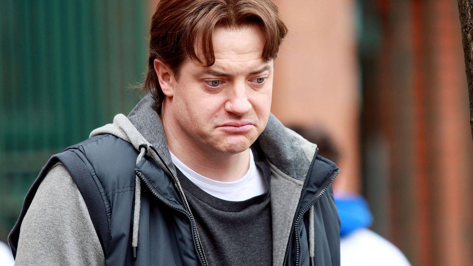 Brendan Fraser, gray hoodie, black vest, Full HD Desktop Wallpaper