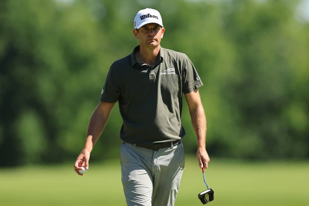 Brendan Steele, white cap, gray shirt, SD Desktop Wallpaper