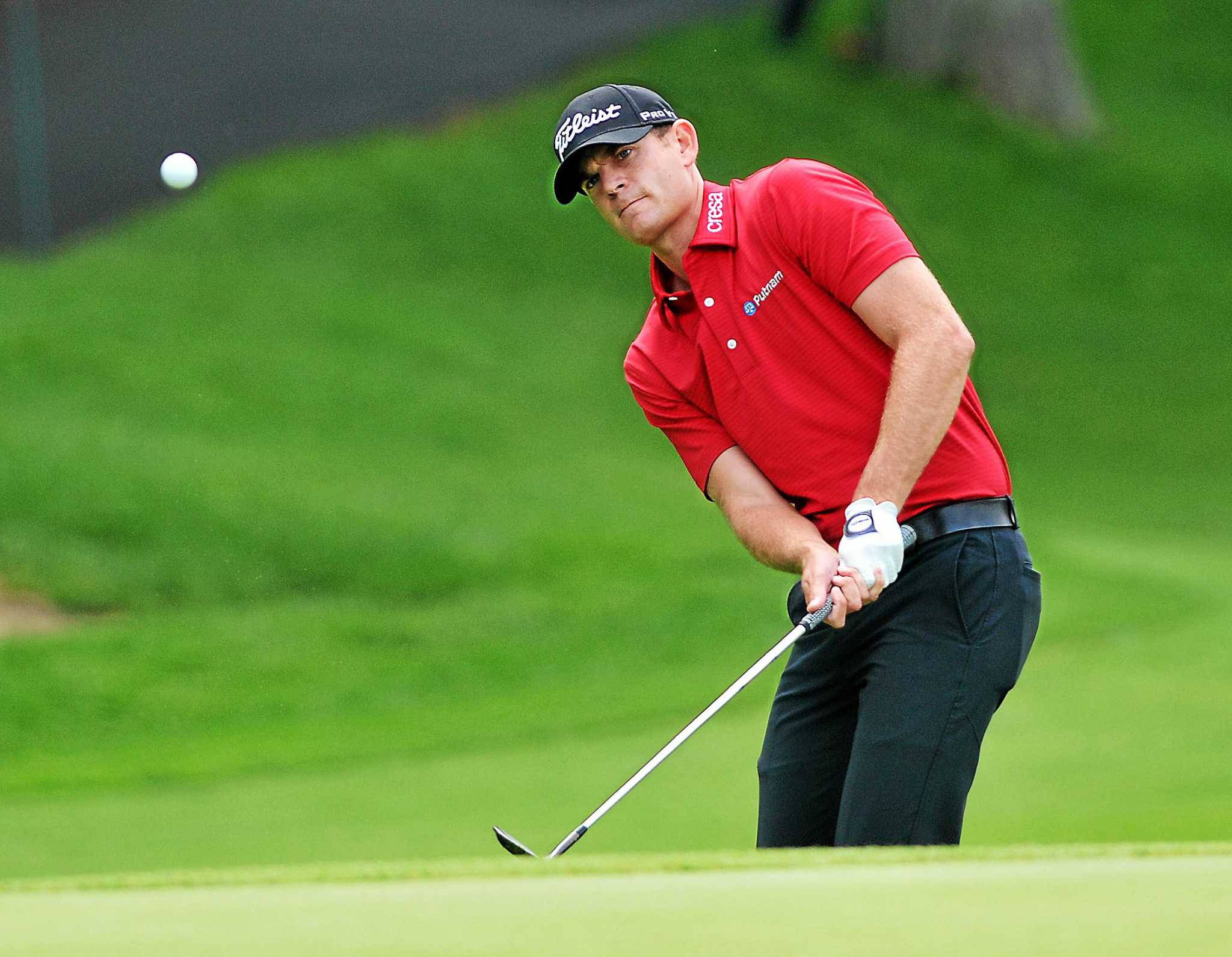 Brendan Steele, red shirt, golf ball mid-air, Full HD Desktop Wallpaper