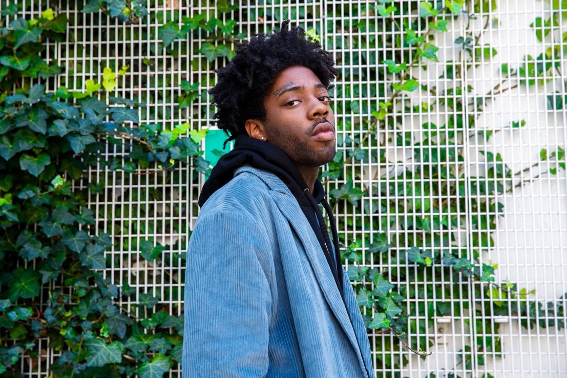 Brent Faiyaz, leaf vines, blue corduroy jacket, SD Desktop Wallpaper