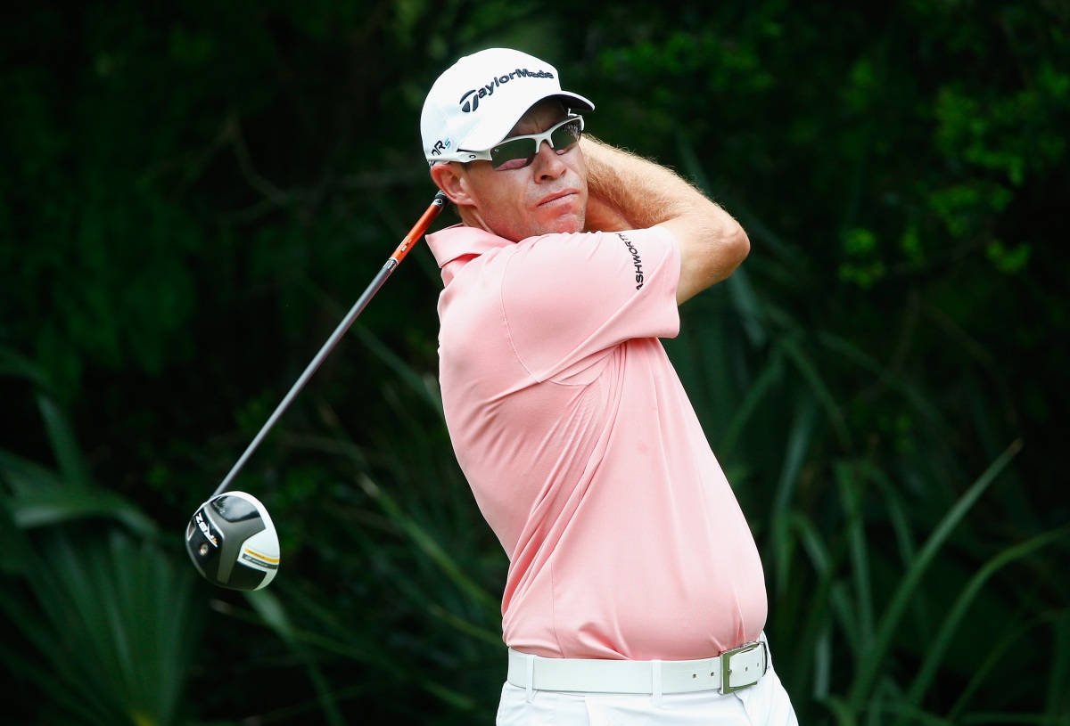Brian Davis, light pink shirt, white cap, SD Desktop Wallpaper