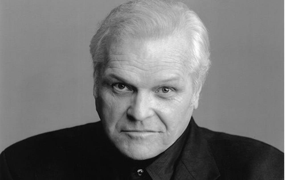 Brian Dennehy, gray background, black and white portrait, SD Desktop Wallpaper