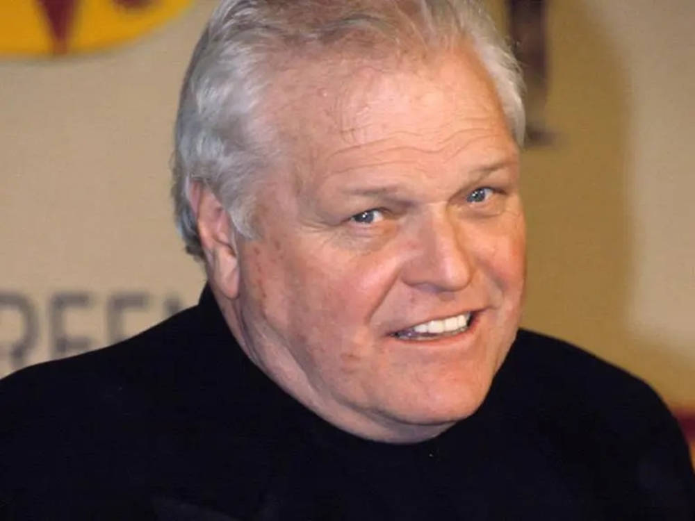 Brian Dennehy, black turtleneck, white hair, SD Desktop Wallpaper