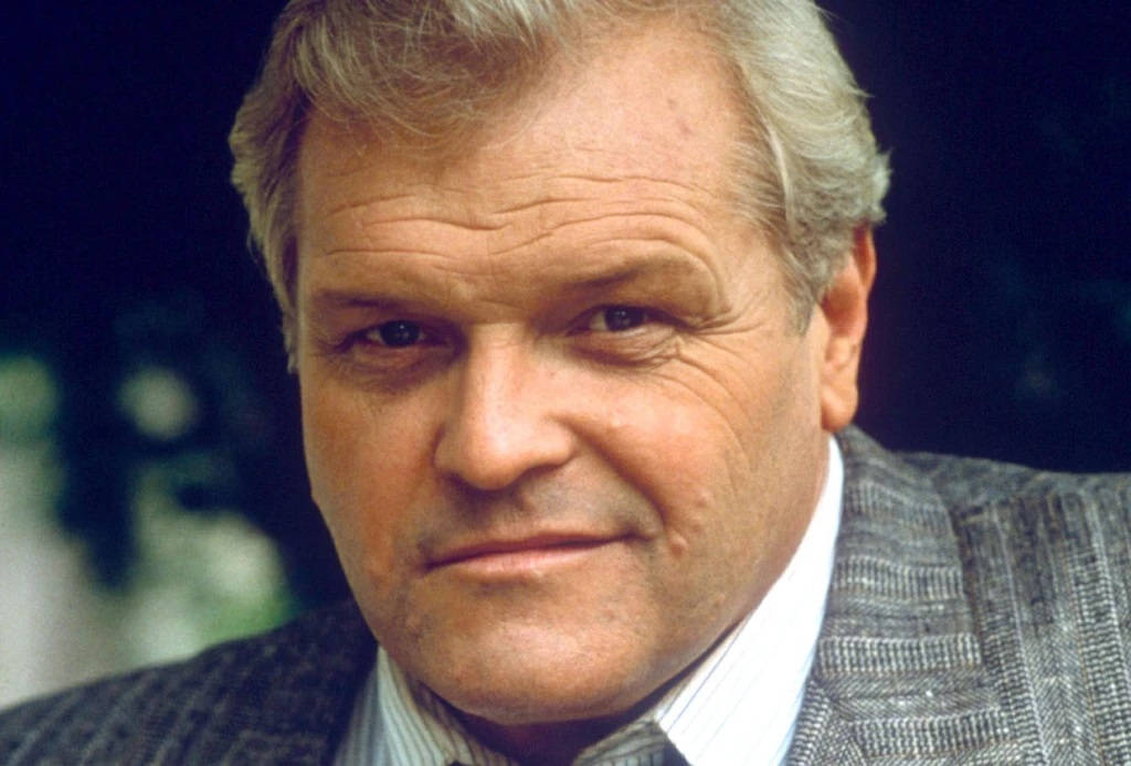 Brian Dennehy, gray suit, smiling, SD Desktop Wallpaper