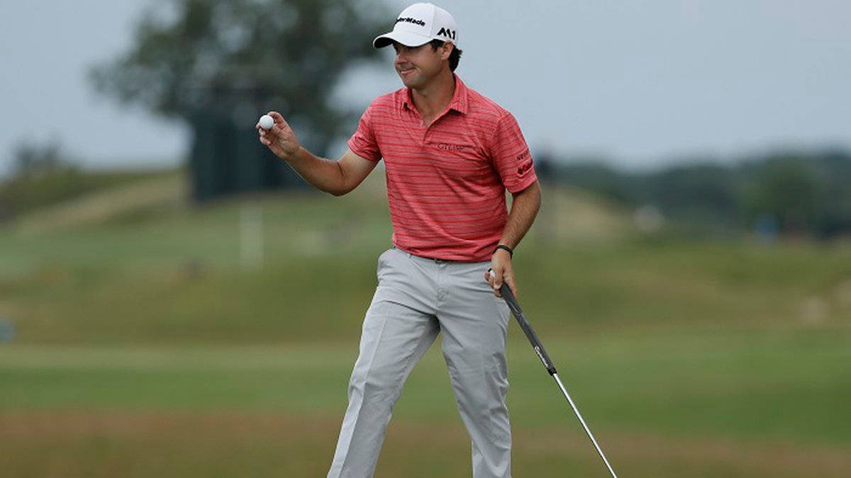 Brian Harman, red shirt, white cap, SD Desktop Wallpaper