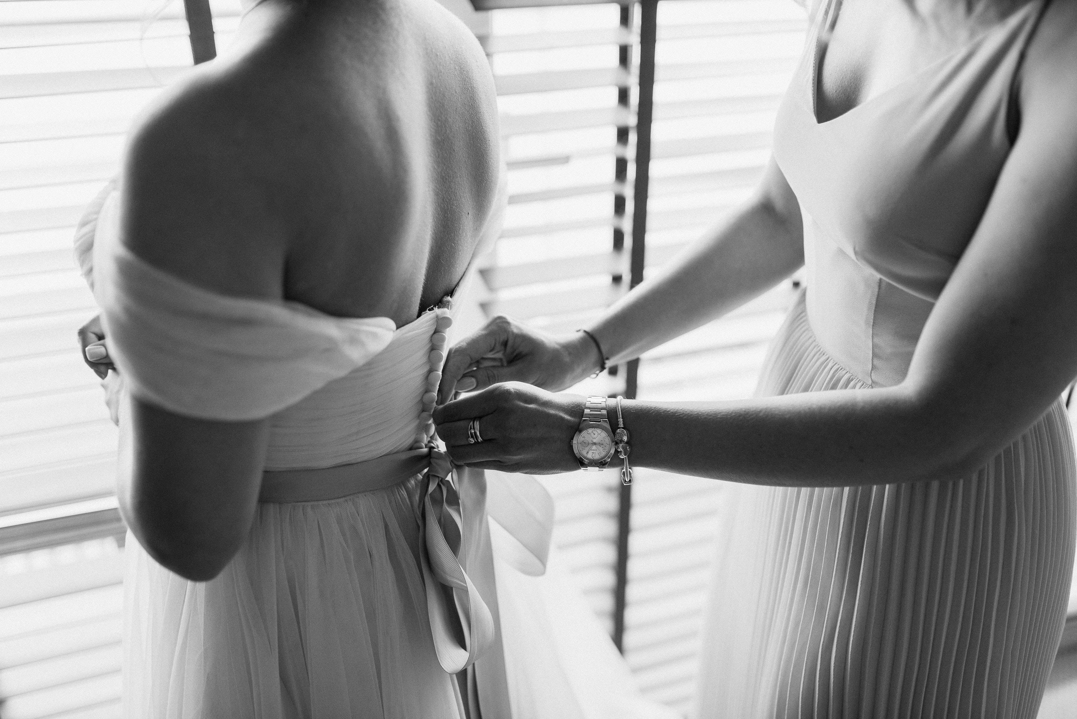 bride, bridesmaid, wedding dress ribbon, 2K Desktop Wallpaper