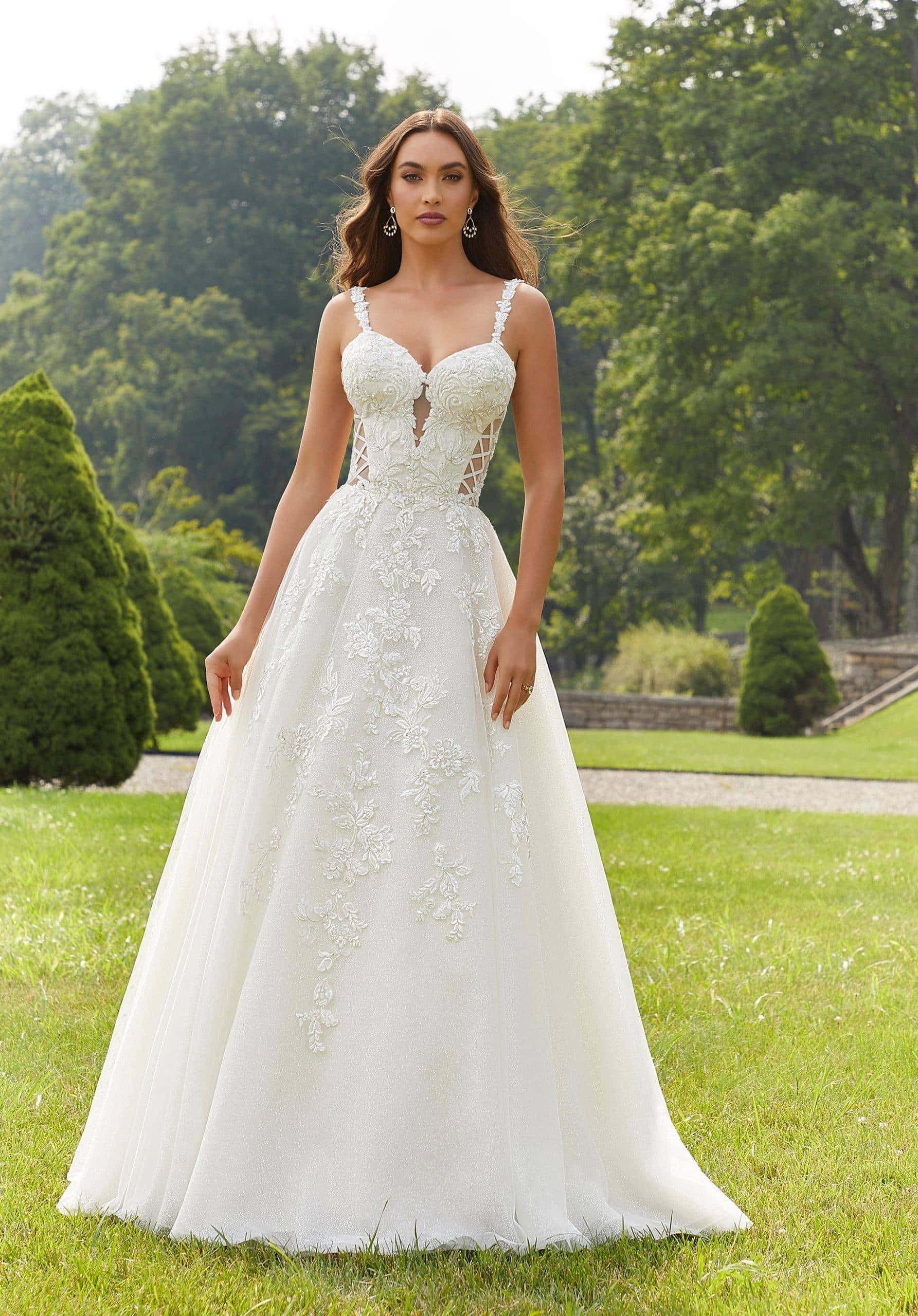 ivory and lace ball gown, fishtail train, white wedding gown, 2K Phone Wallpaper