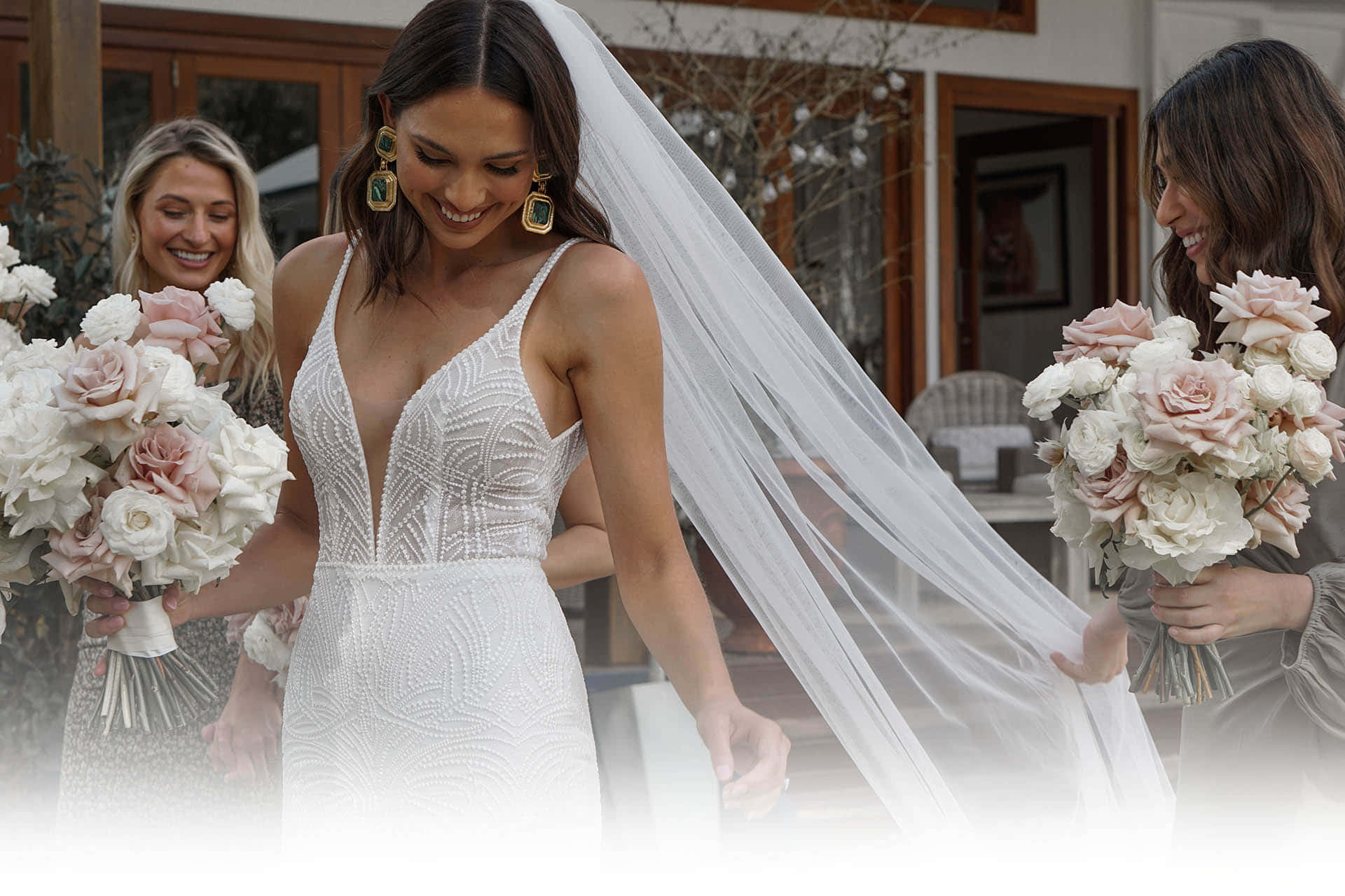 bride, beaded white gown, bridesmaids, Full HD Desktop Wallpaper