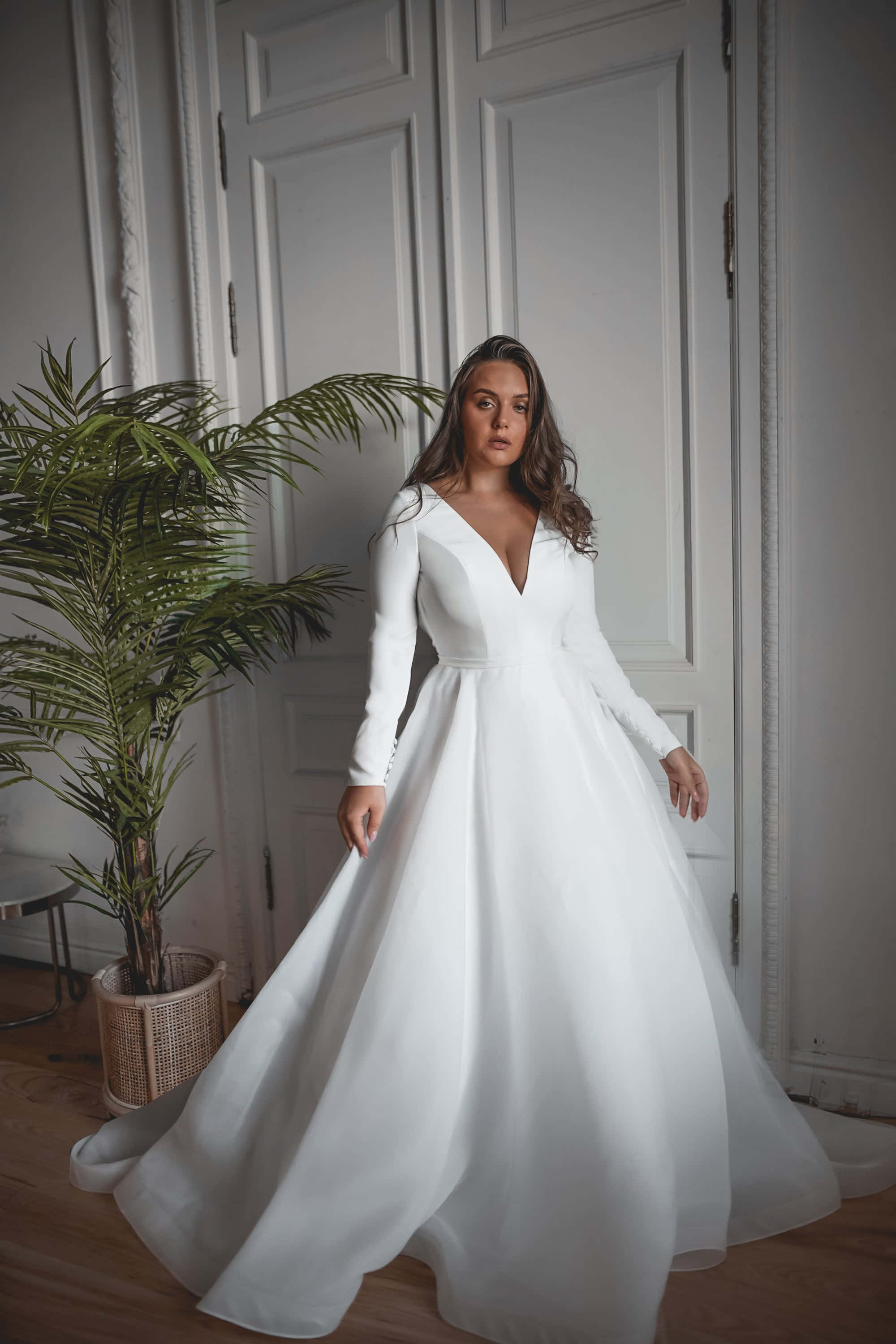 bride's dress, white wedding dress, flowing white wedding gown, 2K Phone Wallpaper