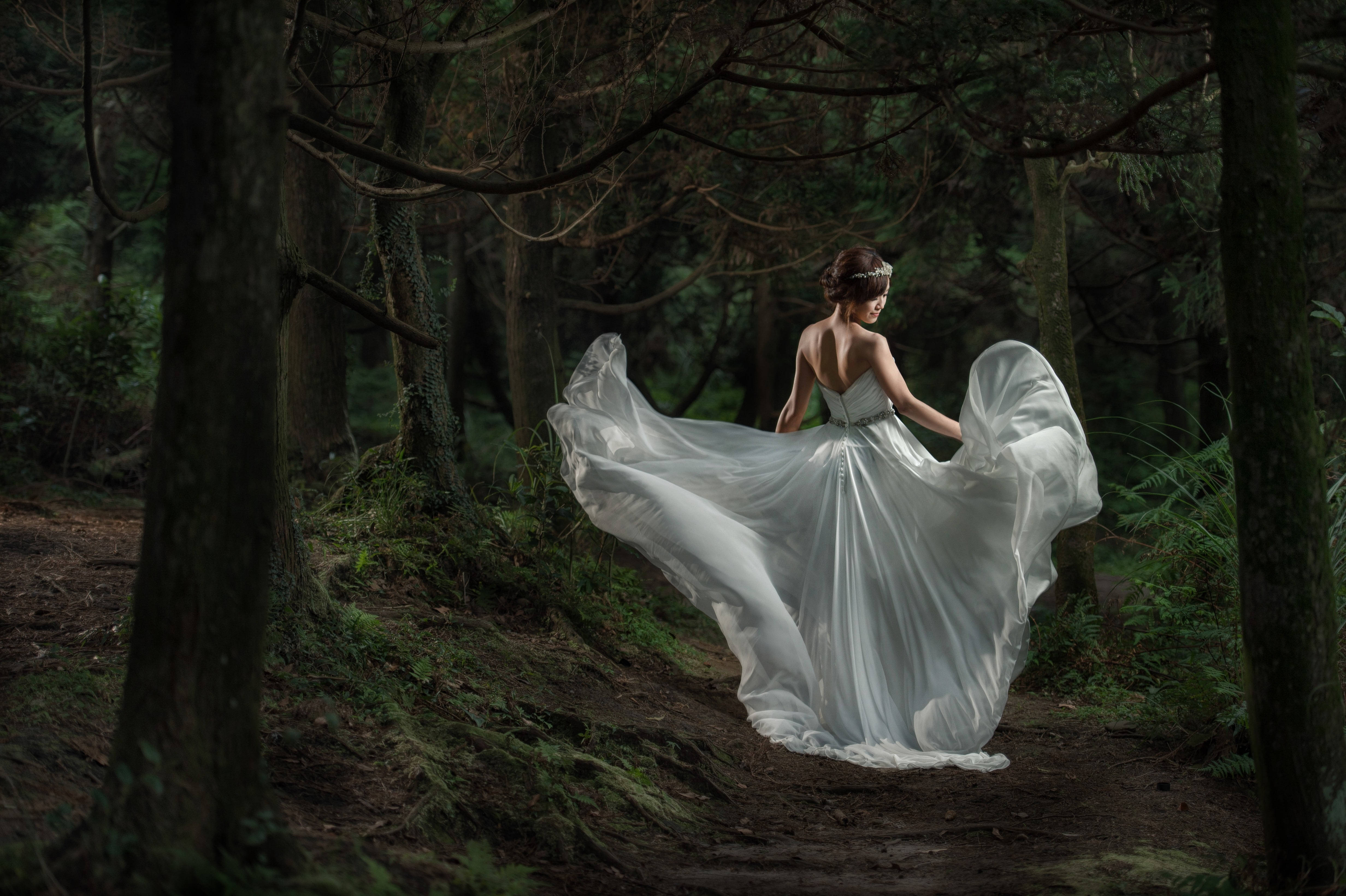 forest path, white gown, flowing, 4K Desktop Wallpaper