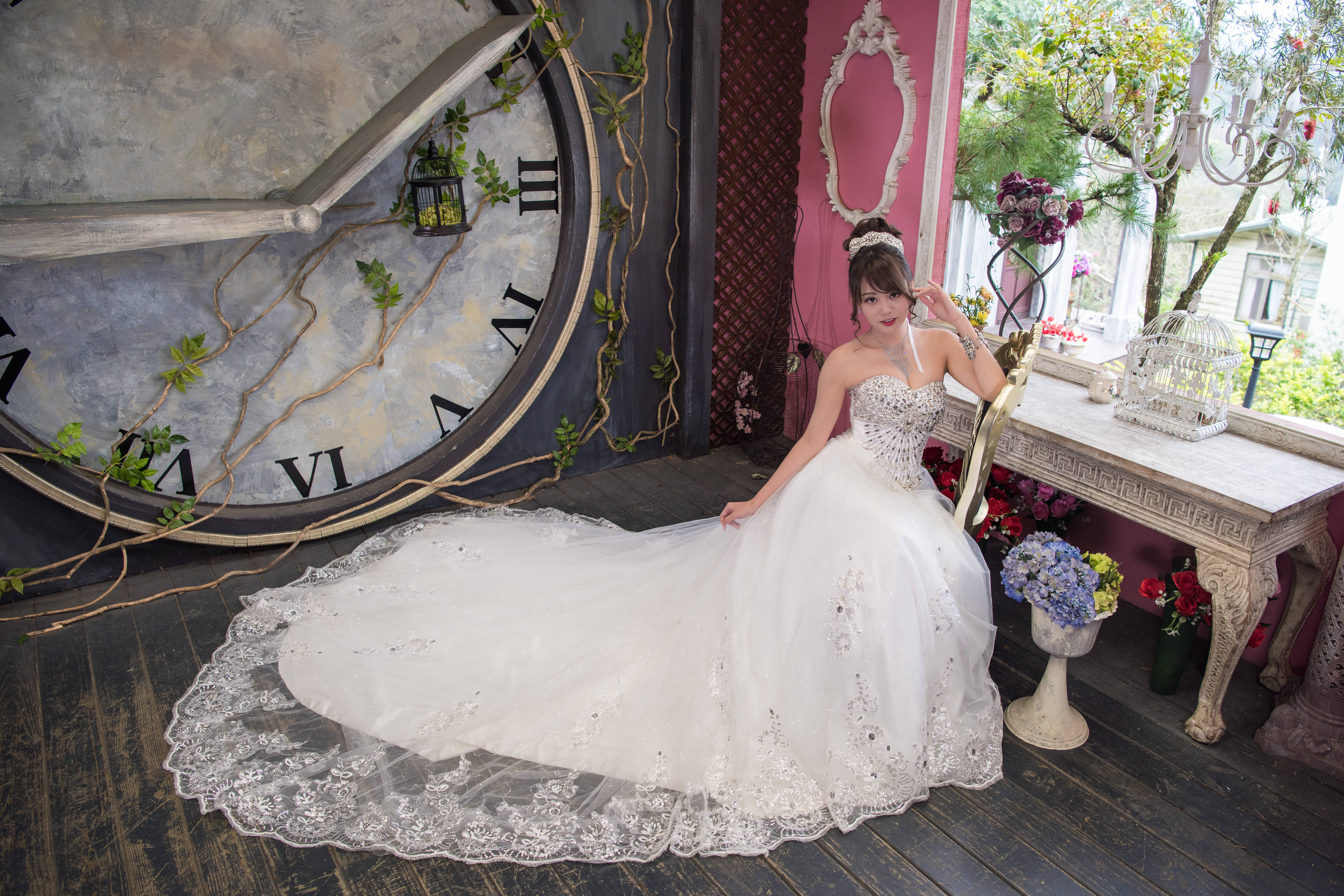 white wedding dress, sparkling white wedding gown, giant vintage clock, 5K Desktop Wallpaper