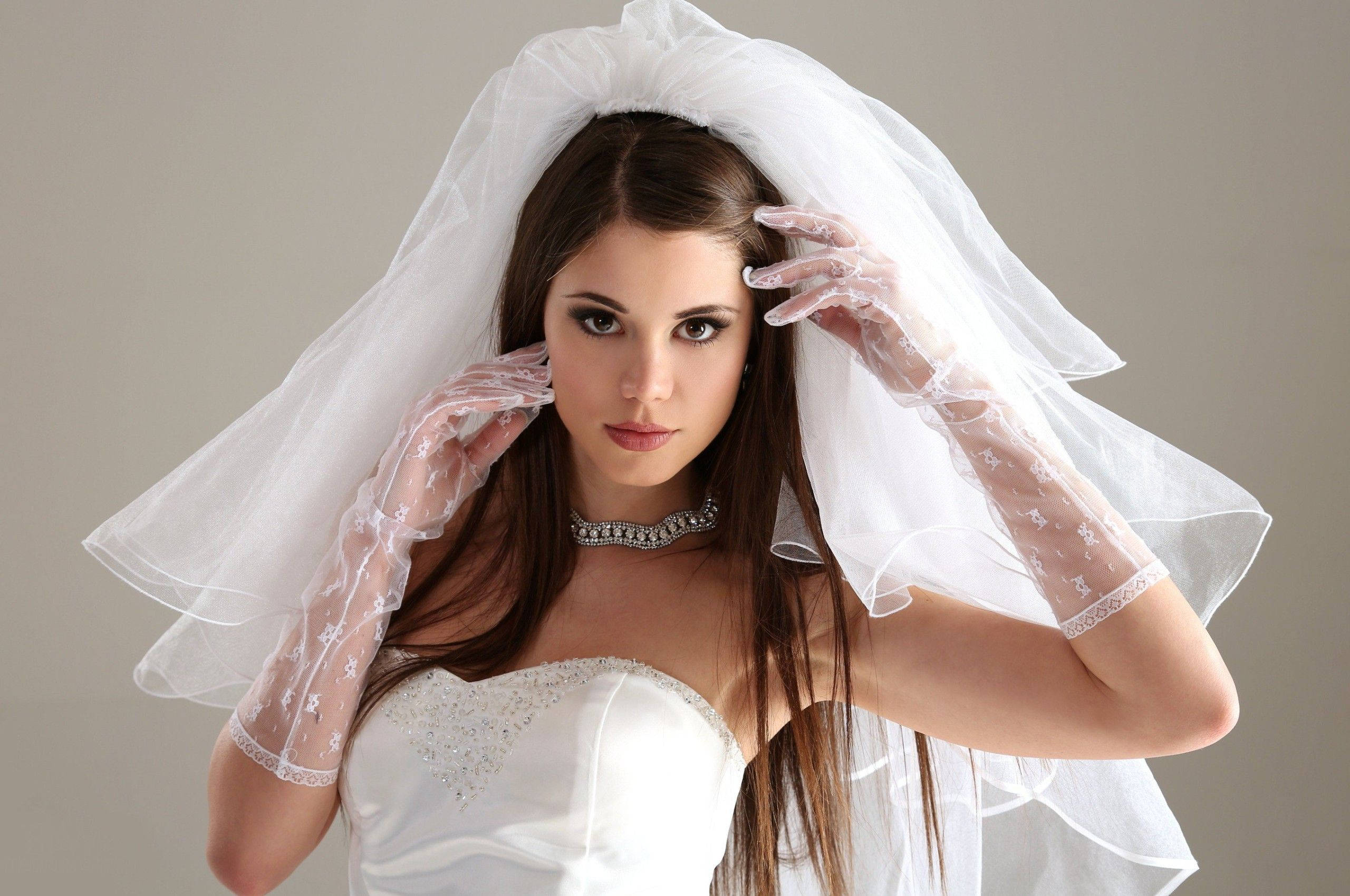 Bride, white gown, veil, 2K Desktop Wallpaper