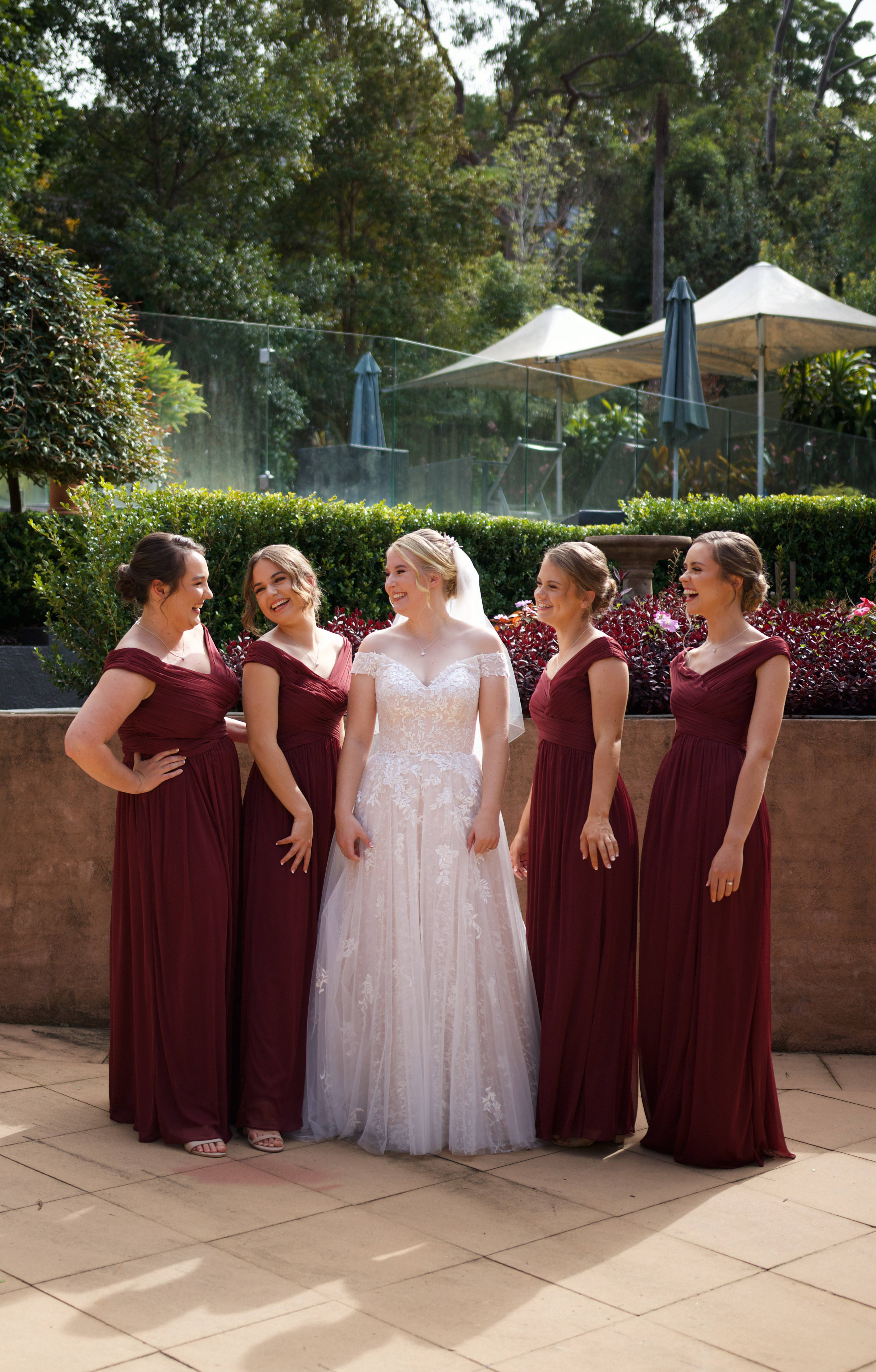 bridesmaids, red dresses, white lace gown, 5K Phone Wallpaper