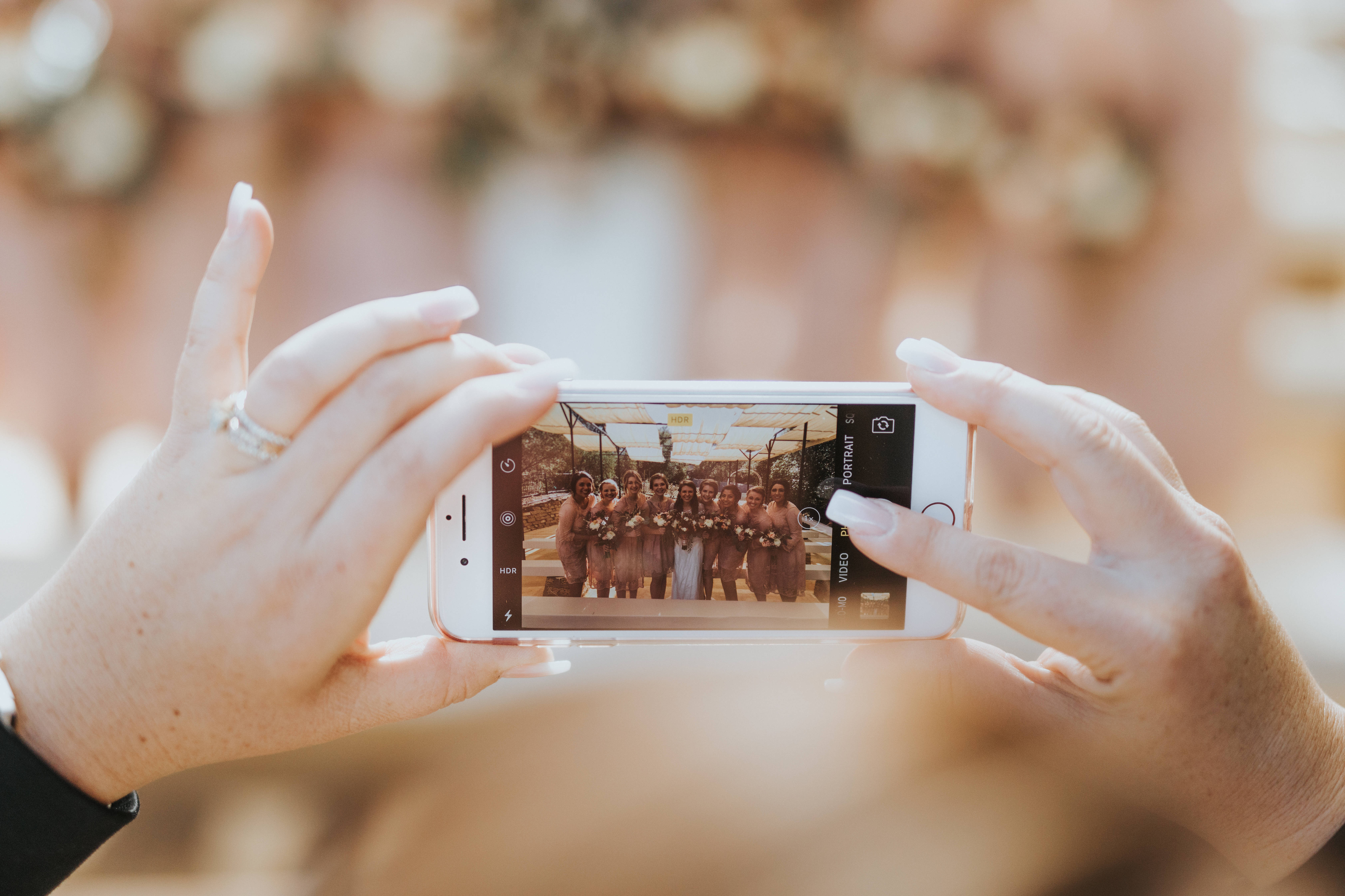 Bridesmaids, smartphone, group photo, 5K Desktop Wallpaper