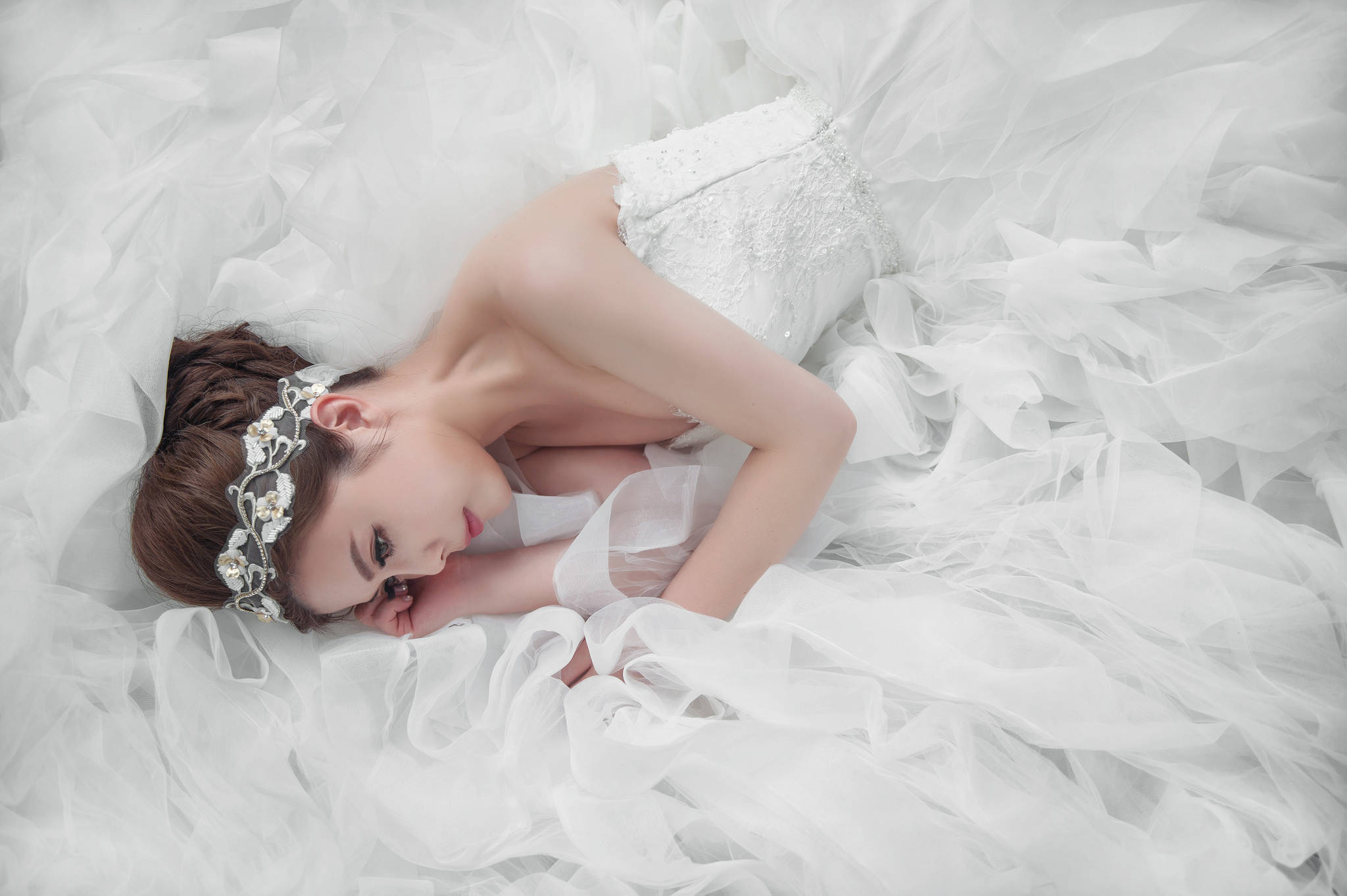white gown, tulle fabric, bride, Full HD Desktop Wallpaper