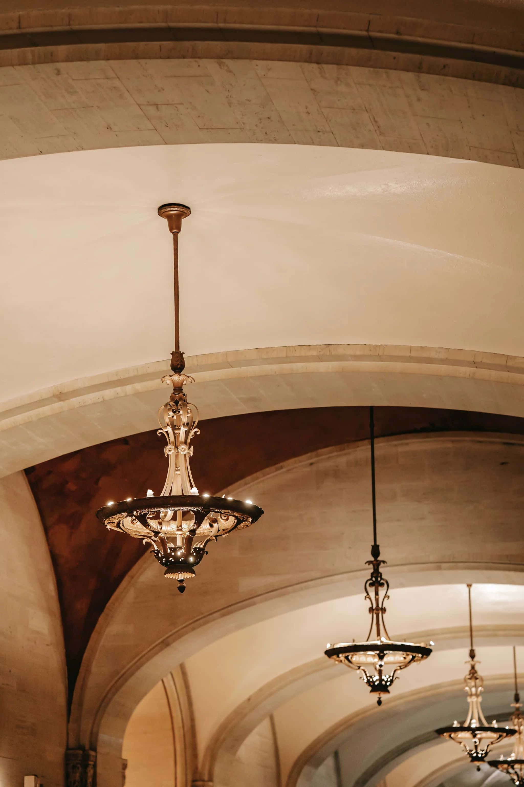 elegant archway chandeliers, vintage chandeliers, tall stone arches, 2K Phone Wallpaper