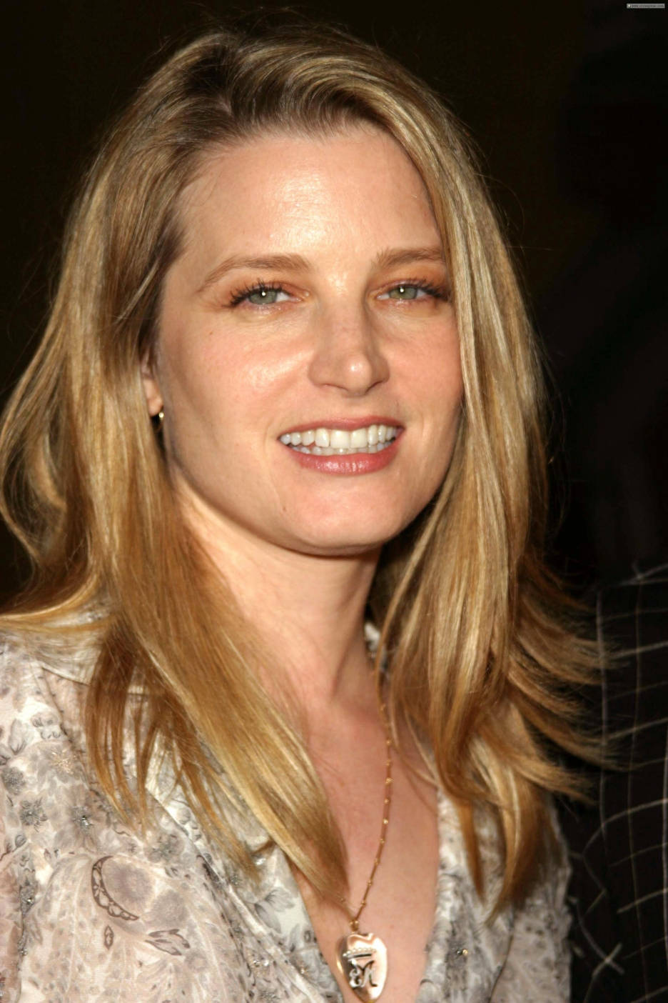 Bridget Fonda, 31st AFI Life Achievement Award, blonde hair, HD Phone Wallpaper