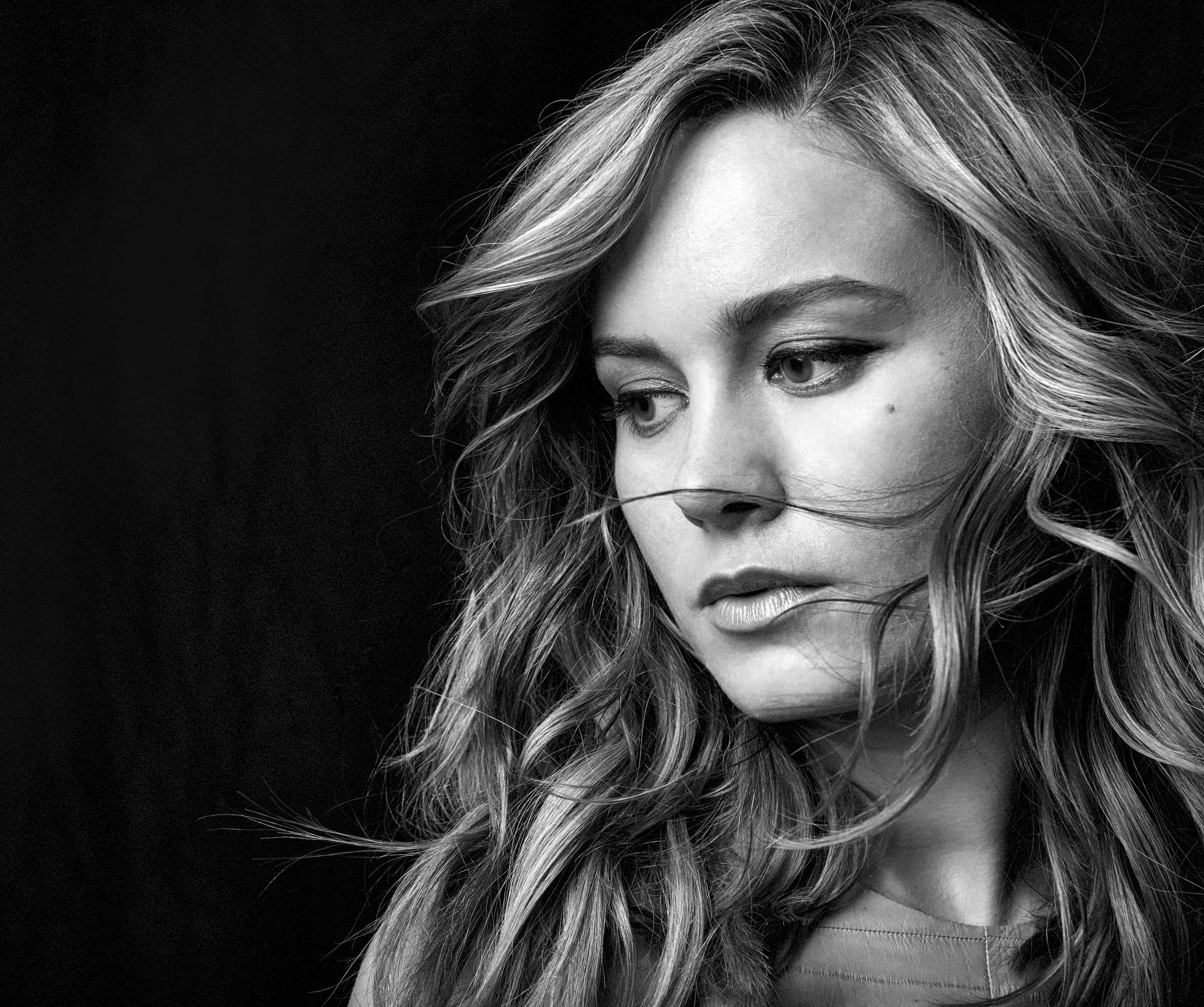 Brie Larson, black and white portrait, wavy hair, Full HD Desktop Wallpaper