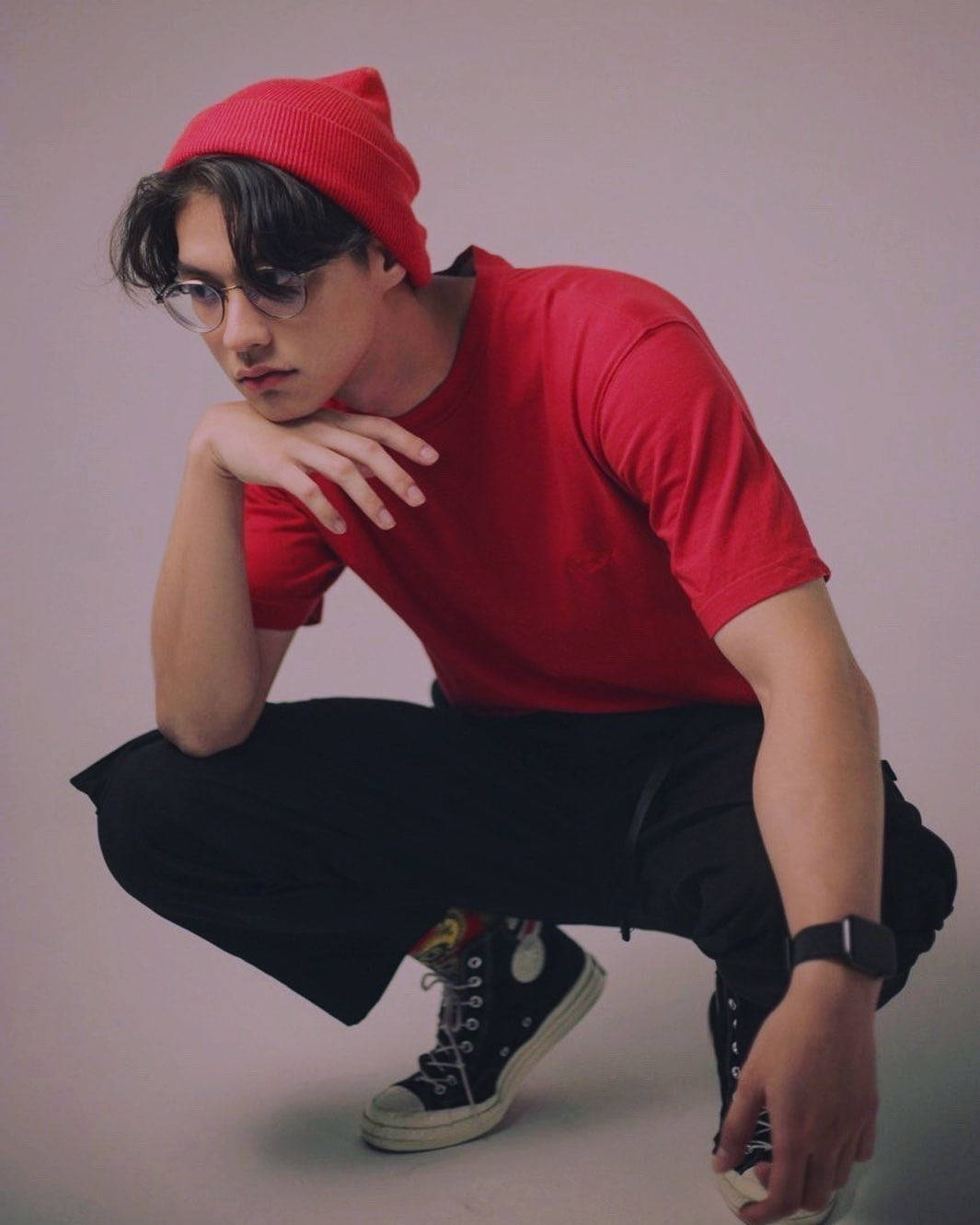 Bright Vachirawit, red beanie, t-shirt, HD Phone Wallpaper