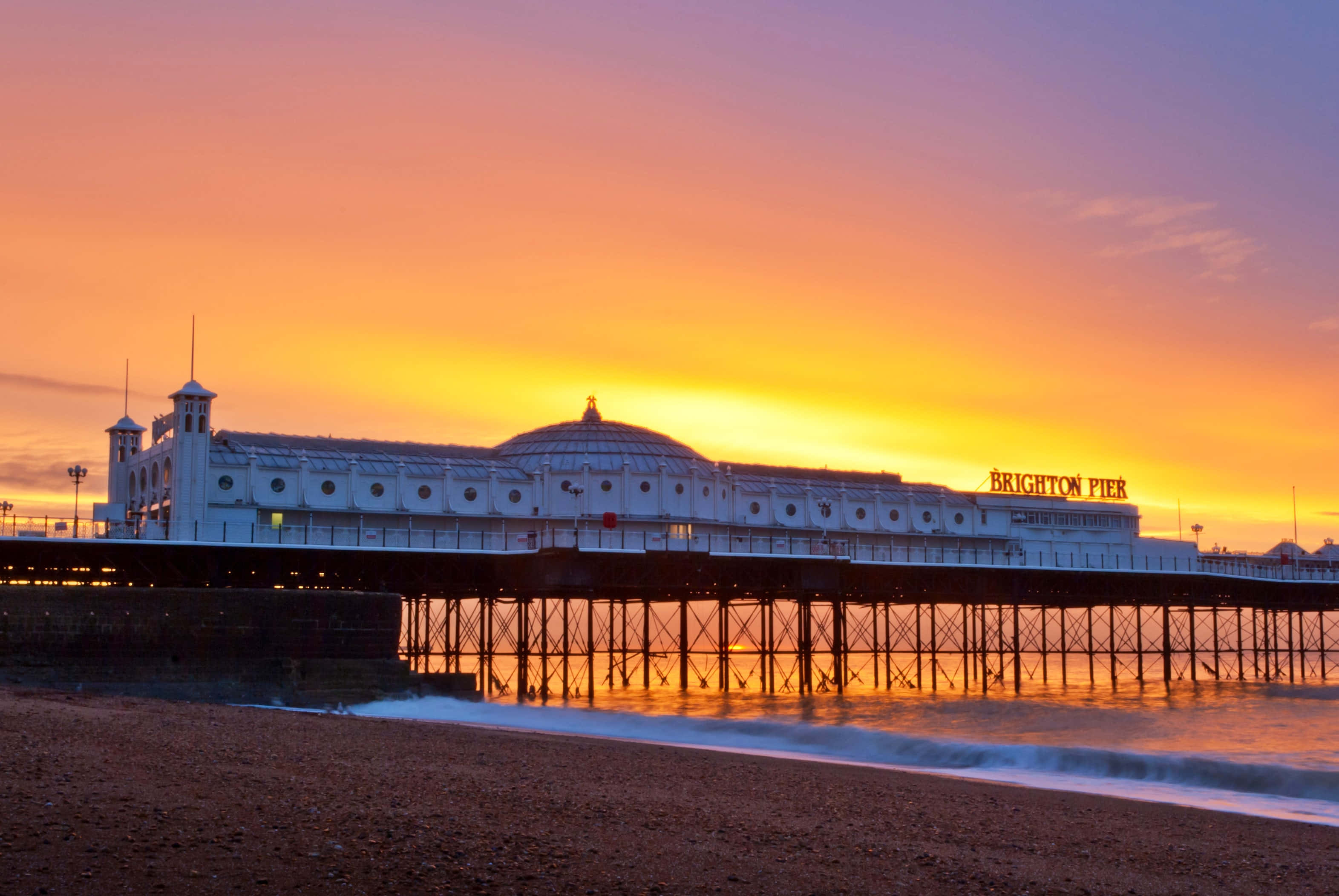 Brighton Pier, sunset, golden waters, 2K Desktop Wallpaper
