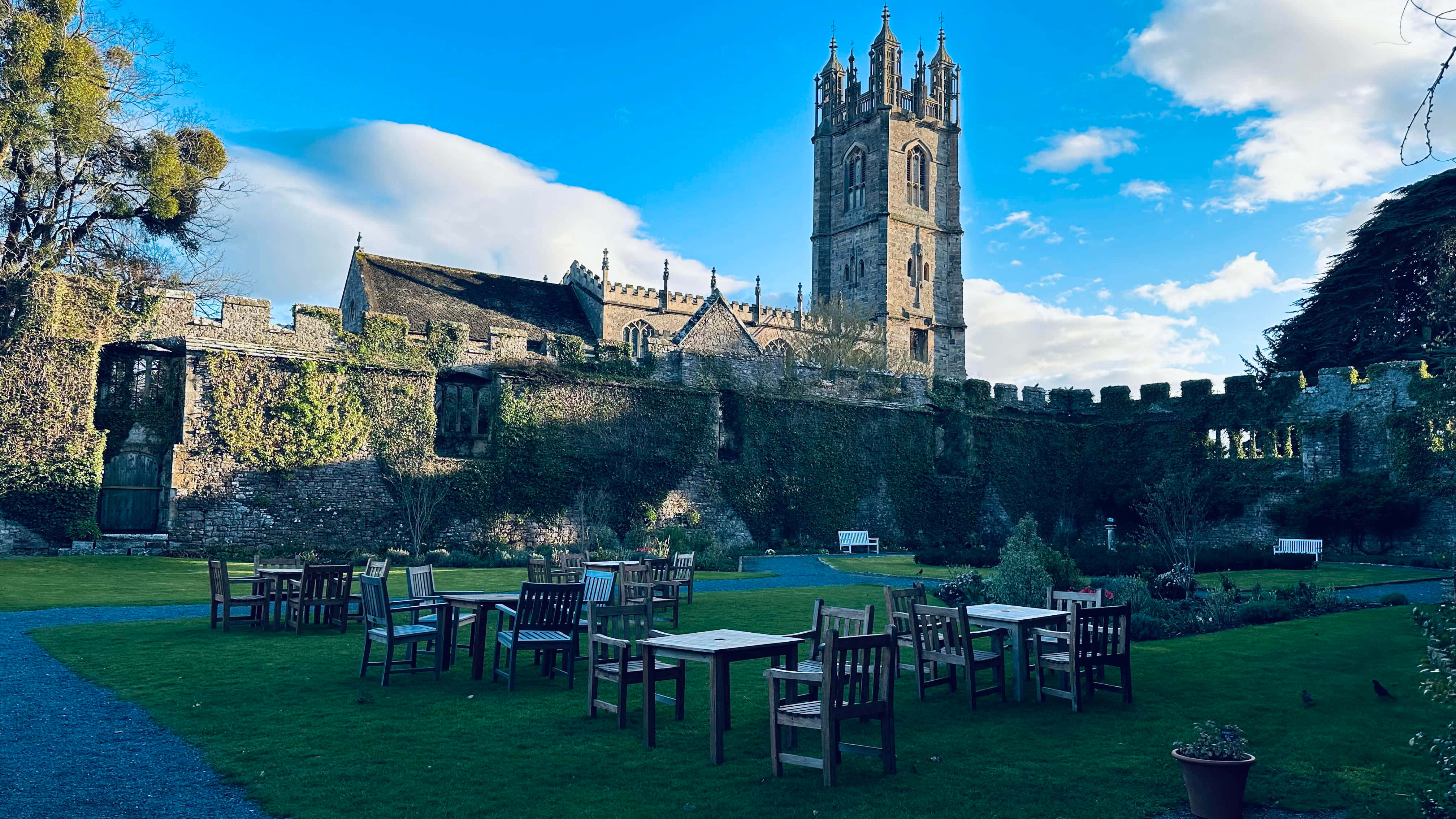 historic castle garden, Bristol, stone church, 4K Desktop Wallpaper
