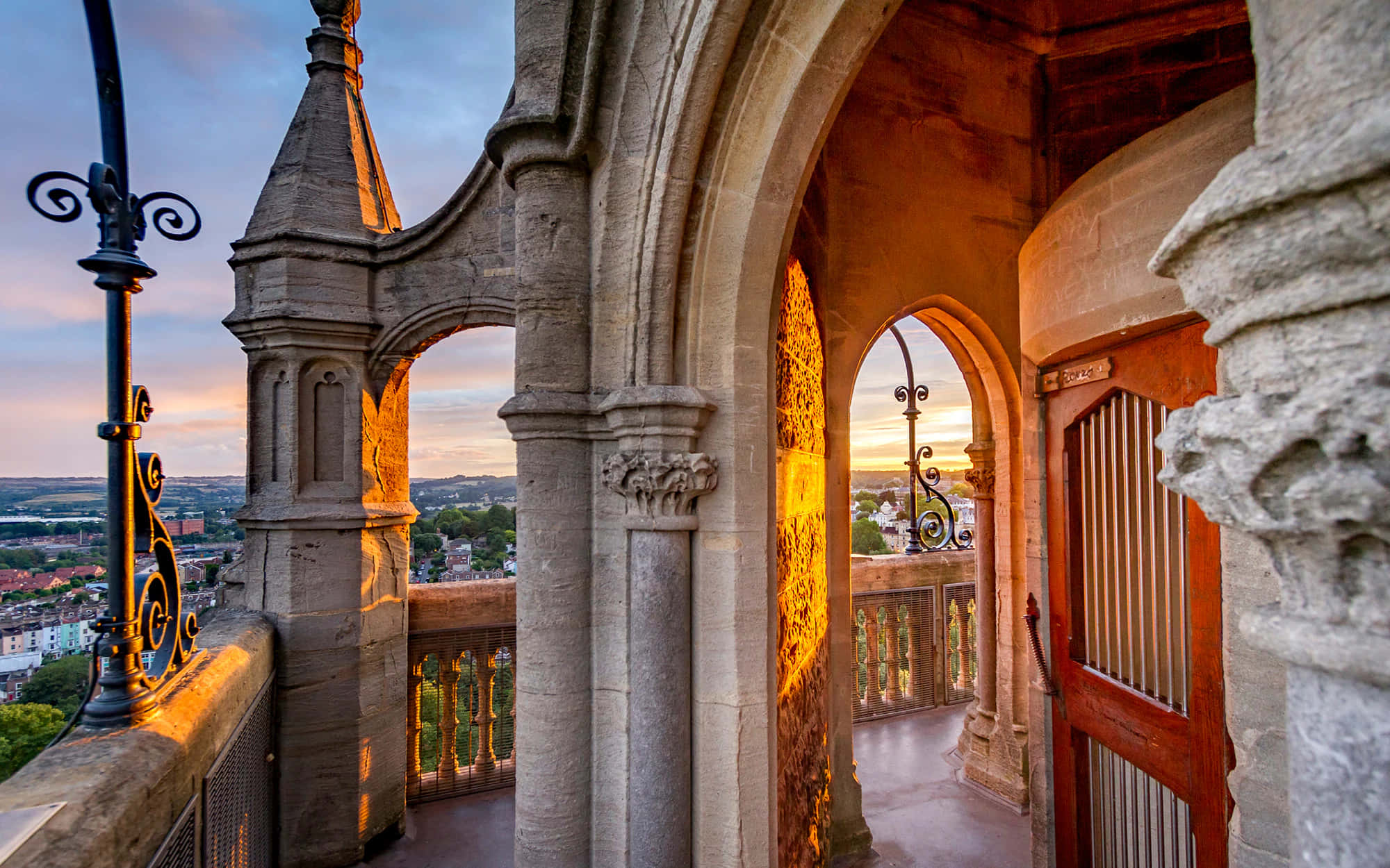 Bristol, historic building, balcony view, Full HD Desktop Wallpaper