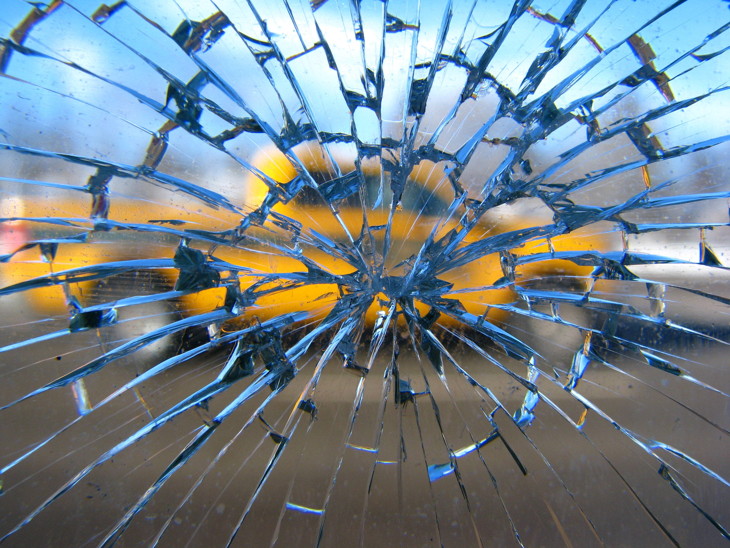 broken glass window, automobile, blue fragments, 2K Desktop Wallpaper