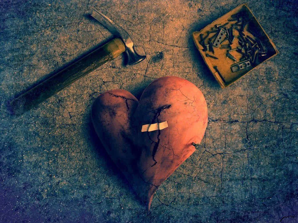 Broken Heart iPhone
