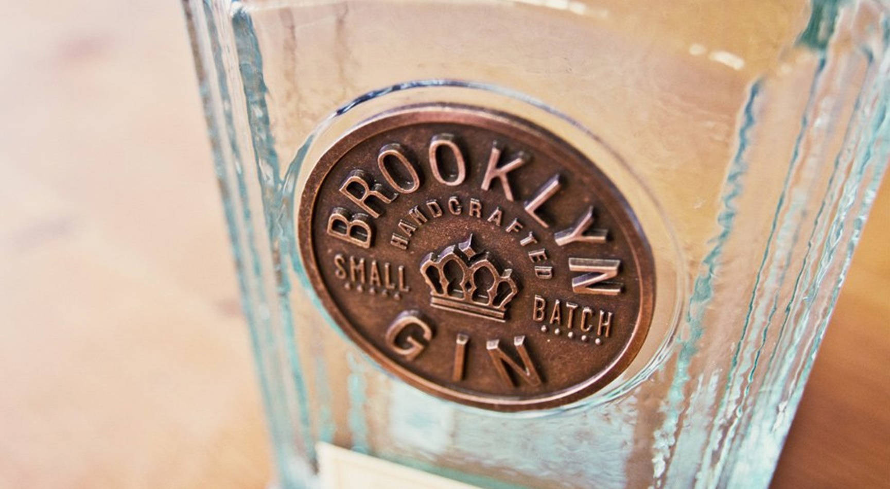 Brooklyn Gin, bronze, textured glass bottle, HD Desktop Wallpaper