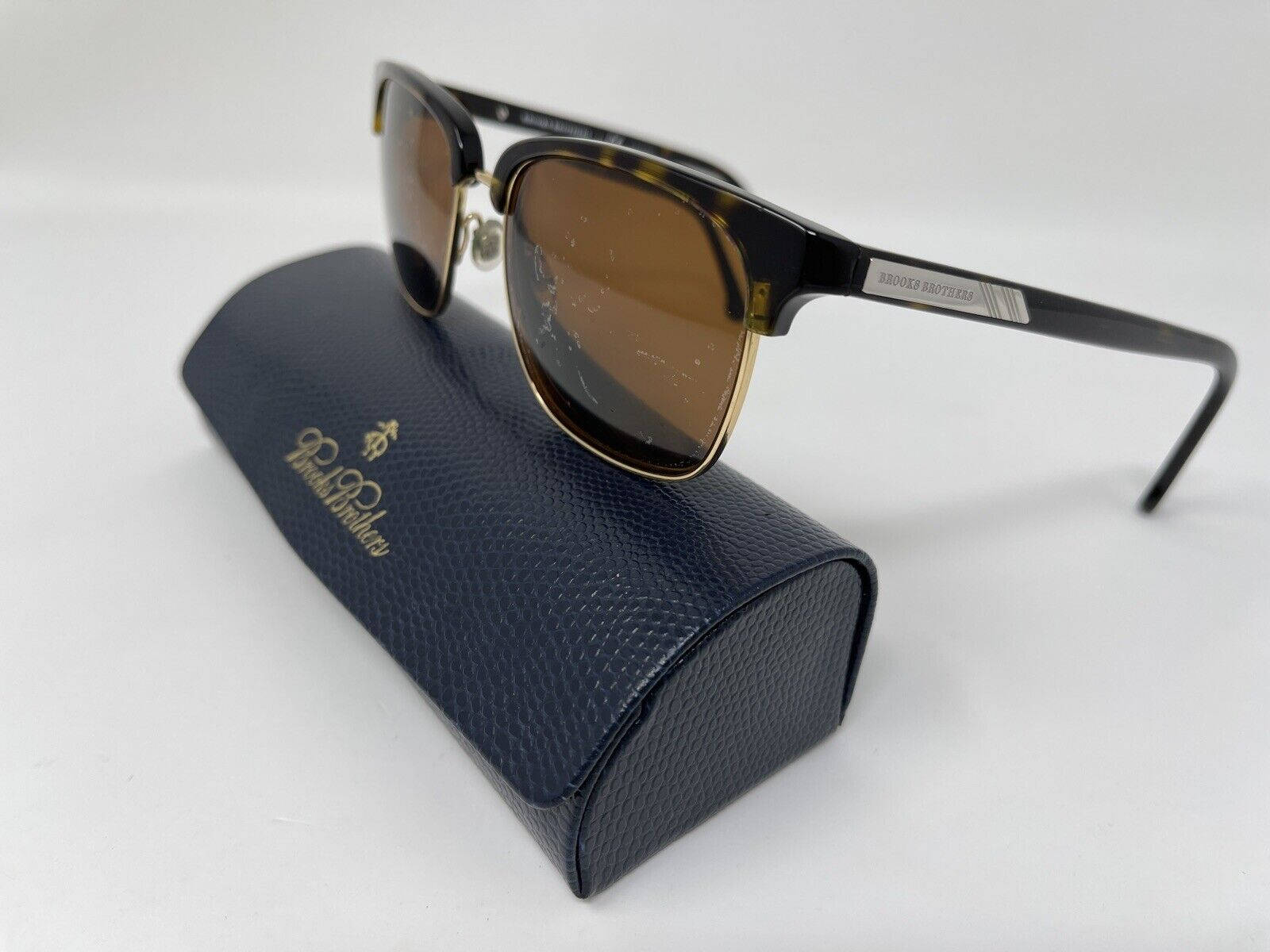 Brooks Brothers, tortoiseshell sunglasses, gold accents, HD Desktop Wallpaper